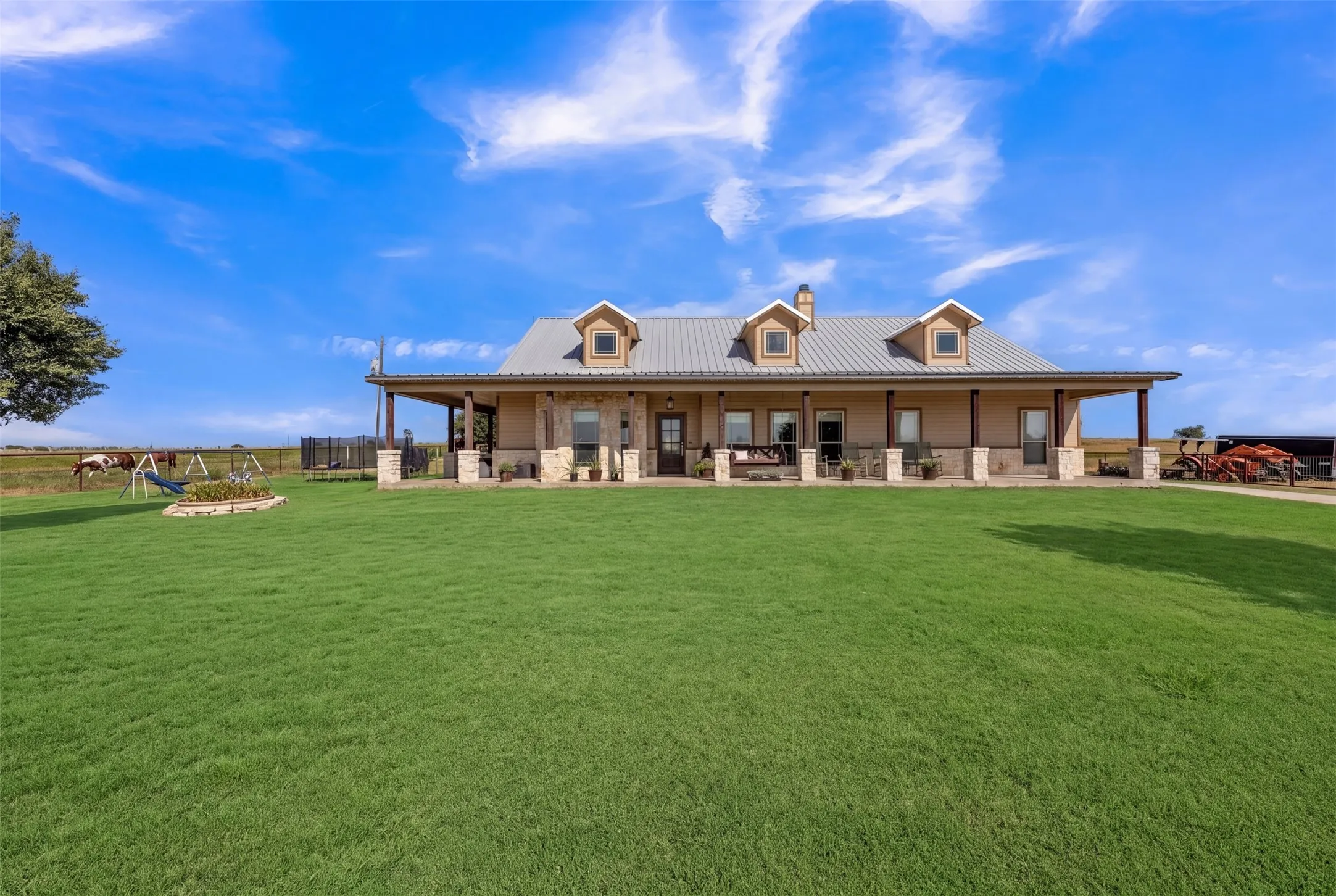 Single Family Residence For Sale in Johnson County , 8928 County Road 1232, Godley, Texas 76044, 3 Bedroom, 2 Bathroom, 2 Garage spaces, 2,658 Sqft, built in 2011, mls#21383616, Real Estate Agent in Godley, Homes For Sale in Johnson county, Homes For Sale in Godley, Realtor in Godley Texas, Real Estate Brokerage Independent Realty Texas, Luminita Cordes Realtor