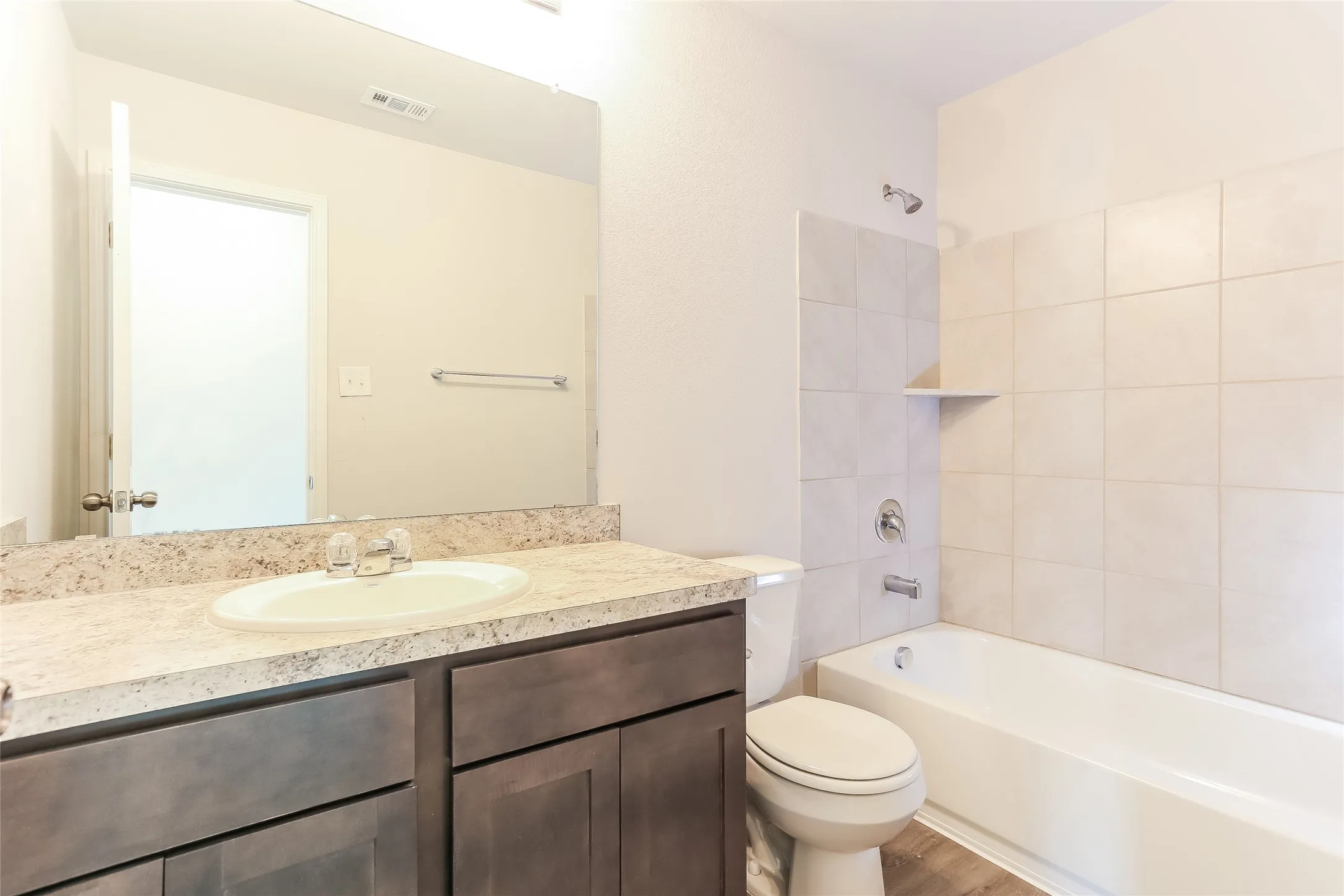 Single Family Residence For Rent in Tarrant County , 8212 Sycamore Brook Drive, Fort Worth, Texas 76123, 4 Bedroom, 3 Bathroom, 2 Garage spaces, 1,947 Sqft, built in 2022, mls#21388213, Real Estate Agent in Fort Worth, Homes For Rent in Tarrant county, Homes For Rent in Fort Worth, Realtor in Fort Worth Texas, Real Estate Brokerage Independent Realty Texas, Luminita Cordes Realtor