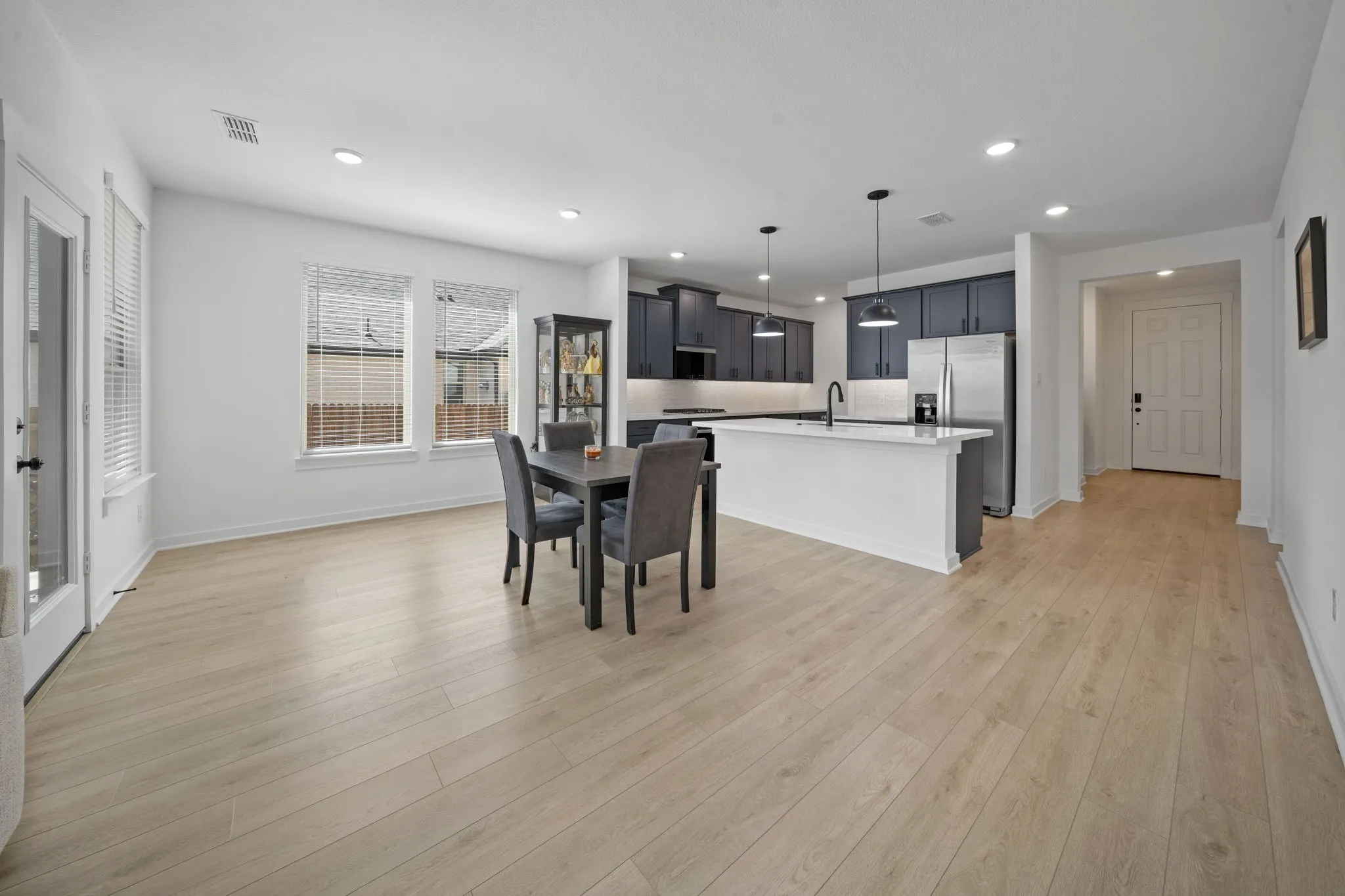 Single Family Residence For Sale in Ellis County , 412 Wabash Drive, Waxahachie, Texas 75167, 4 Bedroom, 3 Bathroom, 2 Garage spaces, 2,558 Sqft, built in 2025, mls#21388120, Real Estate Agent in Waxahachie, Homes For Sale in Ellis county, Homes For Sale in Waxahachie, Realtor in Waxahachie Texas, Real Estate Brokerage Independent Realty Texas, Luminita Cordes Realtor