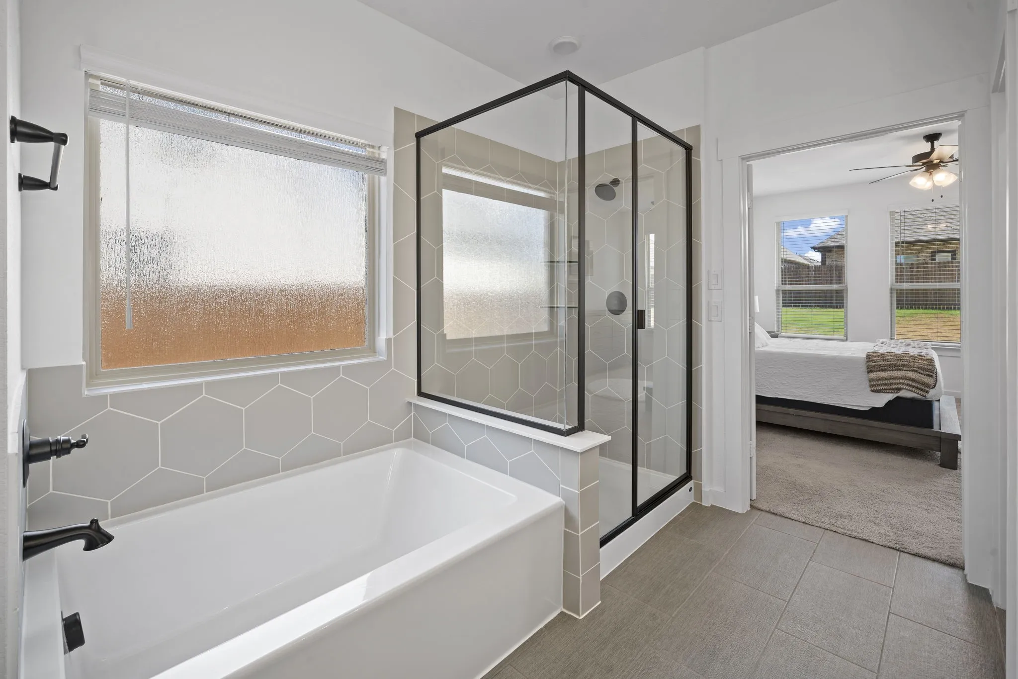 Single Family Residence For Sale in Ellis County , 412 Wabash Drive, Waxahachie, Texas 75167, 4 Bedroom, 3 Bathroom, 2 Garage spaces, 2,558 Sqft, built in 2025, mls#21388120, Real Estate Agent in Waxahachie, Homes For Sale in Ellis county, Homes For Sale in Waxahachie, Realtor in Waxahachie Texas, Real Estate Brokerage Independent Realty Texas, Luminita Cordes Realtor