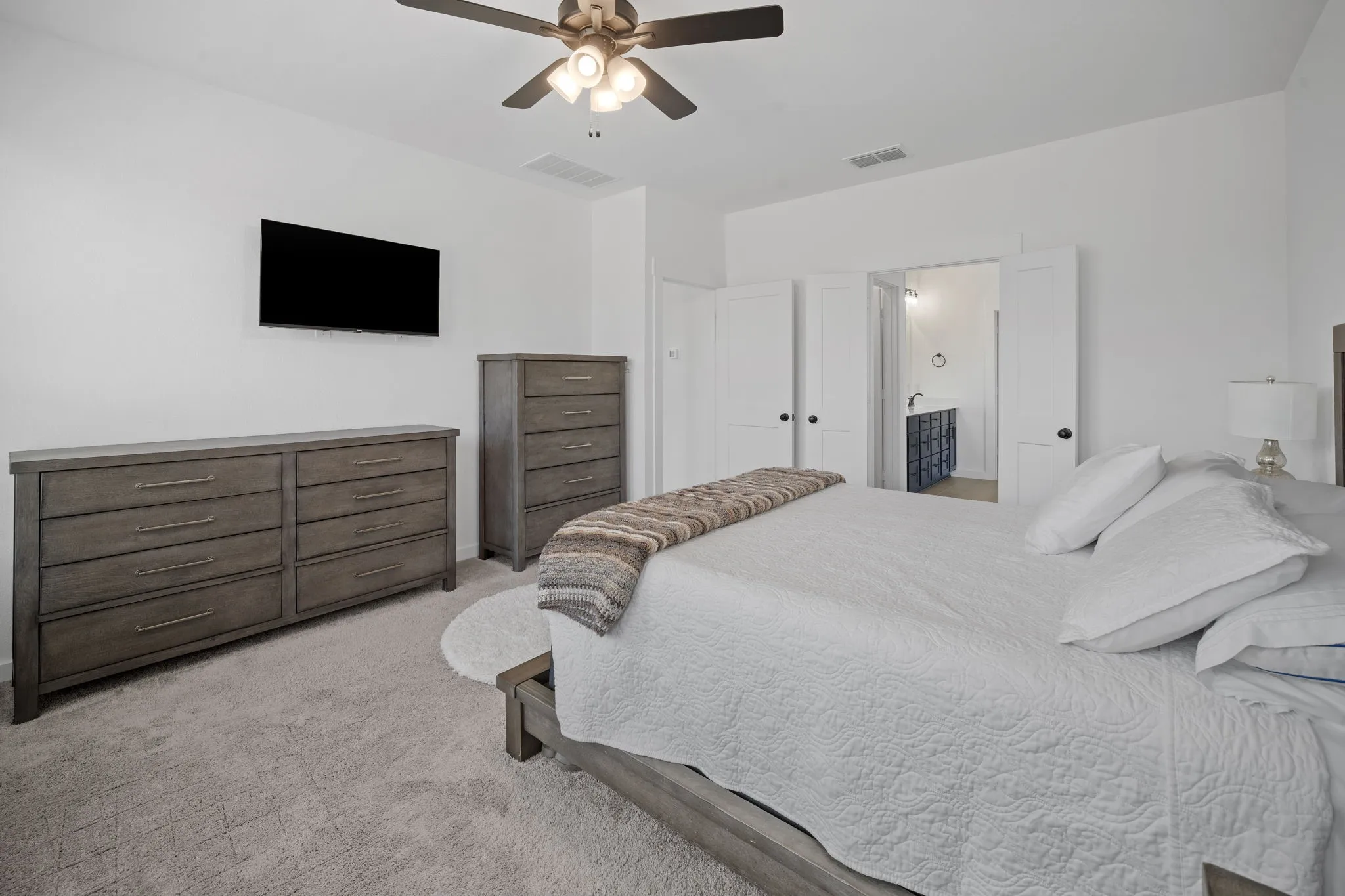 Single Family Residence For Sale in Ellis County , 412 Wabash Drive, Waxahachie, Texas 75167, 4 Bedroom, 3 Bathroom, 2 Garage spaces, 2,558 Sqft, built in 2025, mls#21388120, Real Estate Agent in Waxahachie, Homes For Sale in Ellis county, Homes For Sale in Waxahachie, Realtor in Waxahachie Texas, Real Estate Brokerage Independent Realty Texas, Luminita Cordes Realtor