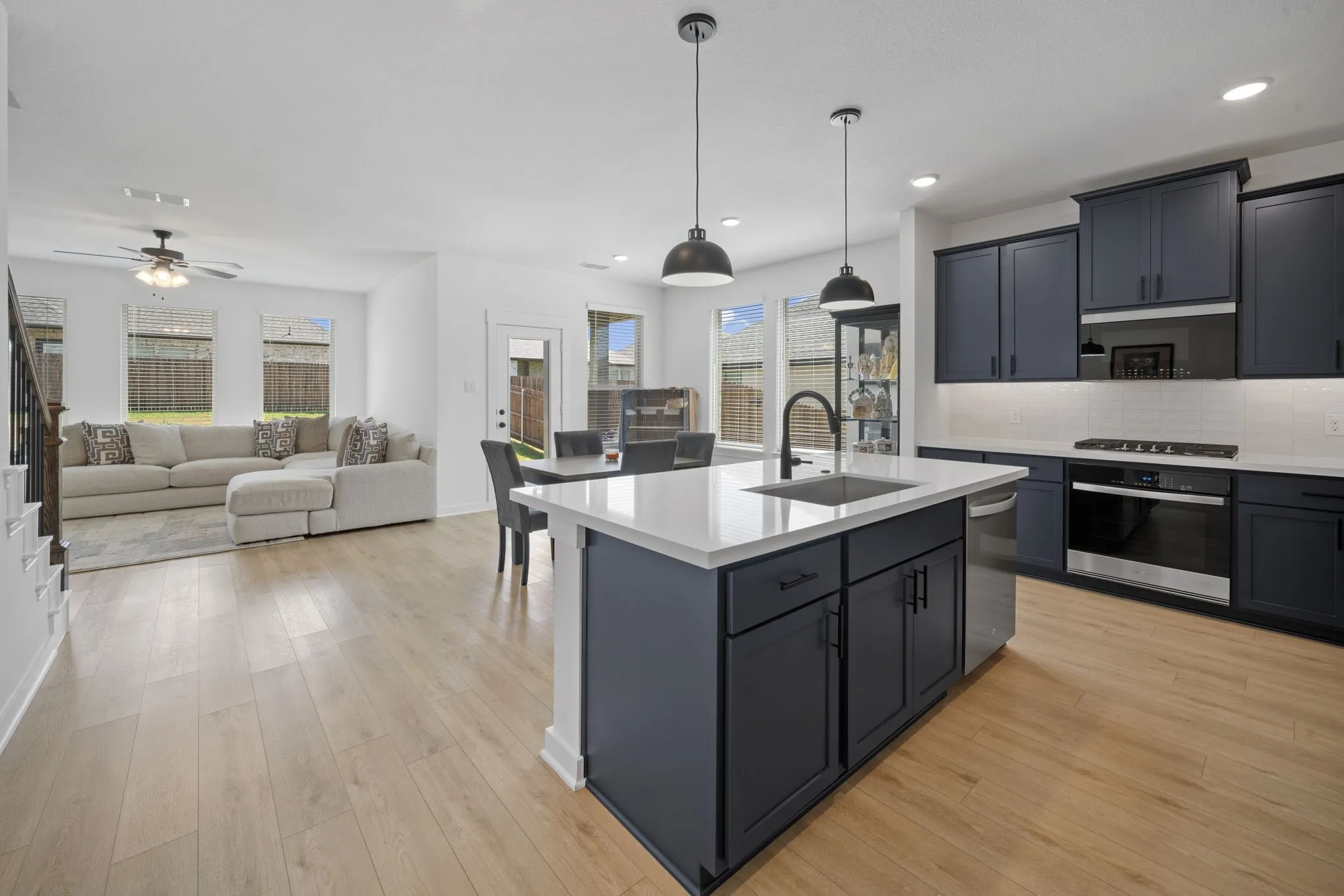 Single Family Residence For Sale in Ellis County , 412 Wabash Drive, Waxahachie, Texas 75167, 4 Bedroom, 3 Bathroom, 2 Garage spaces, 2,558 Sqft, built in 2025, mls#21388120, Real Estate Agent in Waxahachie, Homes For Sale in Ellis county, Homes For Sale in Waxahachie, Realtor in Waxahachie Texas, Real Estate Brokerage Independent Realty Texas, Luminita Cordes Realtor