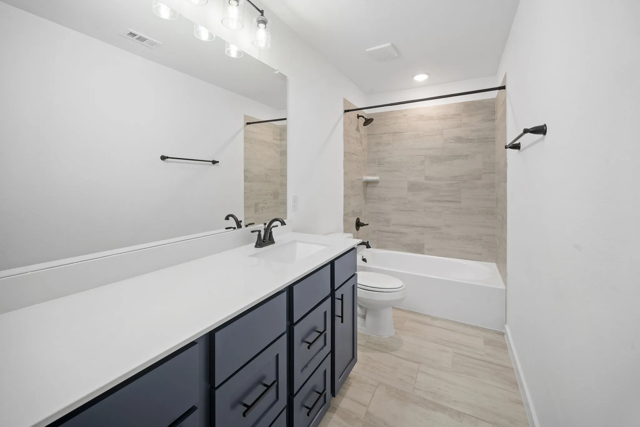 Single Family Residence For Sale in Ellis County , 412 Wabash Drive, Waxahachie, Texas 75167, 4 Bedroom, 3 Bathroom, 2 Garage spaces, 2,558 Sqft, built in 2025, mls#21388120, Real Estate Agent in Waxahachie, Homes For Sale in Ellis county, Homes For Sale in Waxahachie, Realtor in Waxahachie Texas, Real Estate Brokerage Independent Realty Texas, Luminita Cordes Realtor