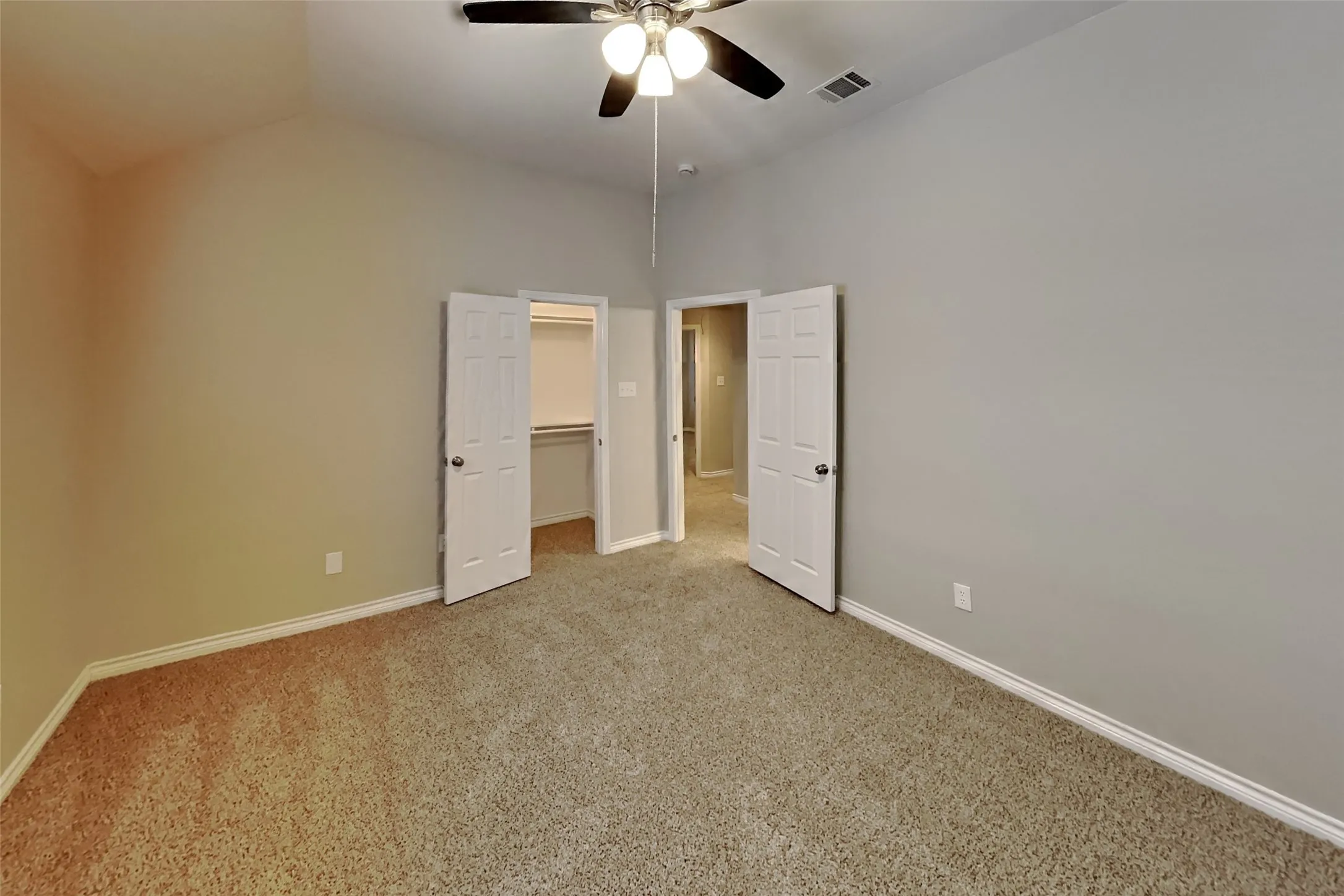 Single Family Residence For Rent in Denton County , 2725 Crepe Myrtle Drive, Flower Mound, Texas 75028, 4 Bedroom, 3 Bathroom, 2 Garage spaces, 2,878 Sqft, built in 1993, mls#21388204, Real Estate Agent in Flower Mound, Homes For Rent in Denton county, Homes For Rent in Flower Mound, Realtor in Flower Mound Texas, Real Estate Brokerage Independent Realty Texas, Luminita Cordes Realtor