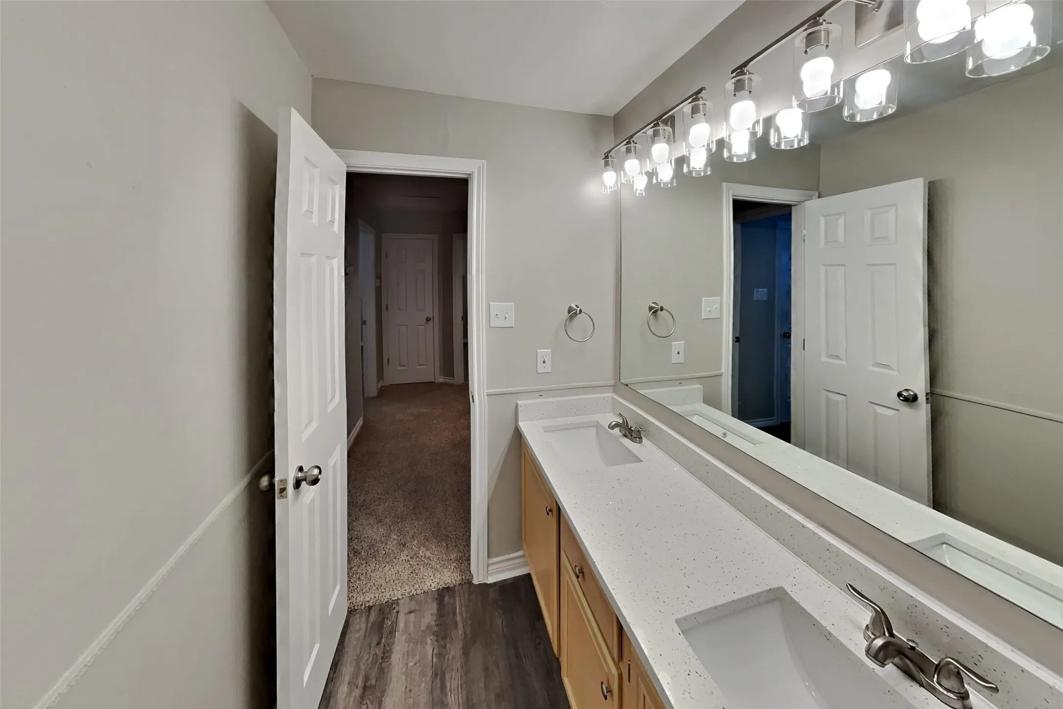 Single Family Residence For Rent in Denton County , 2725 Crepe Myrtle Drive, Flower Mound, Texas 75028, 4 Bedroom, 3 Bathroom, 2 Garage spaces, 2,878 Sqft, built in 1993, mls#21388204, Real Estate Agent in Flower Mound, Homes For Rent in Denton county, Homes For Rent in Flower Mound, Realtor in Flower Mound Texas, Real Estate Brokerage Independent Realty Texas, Luminita Cordes Realtor