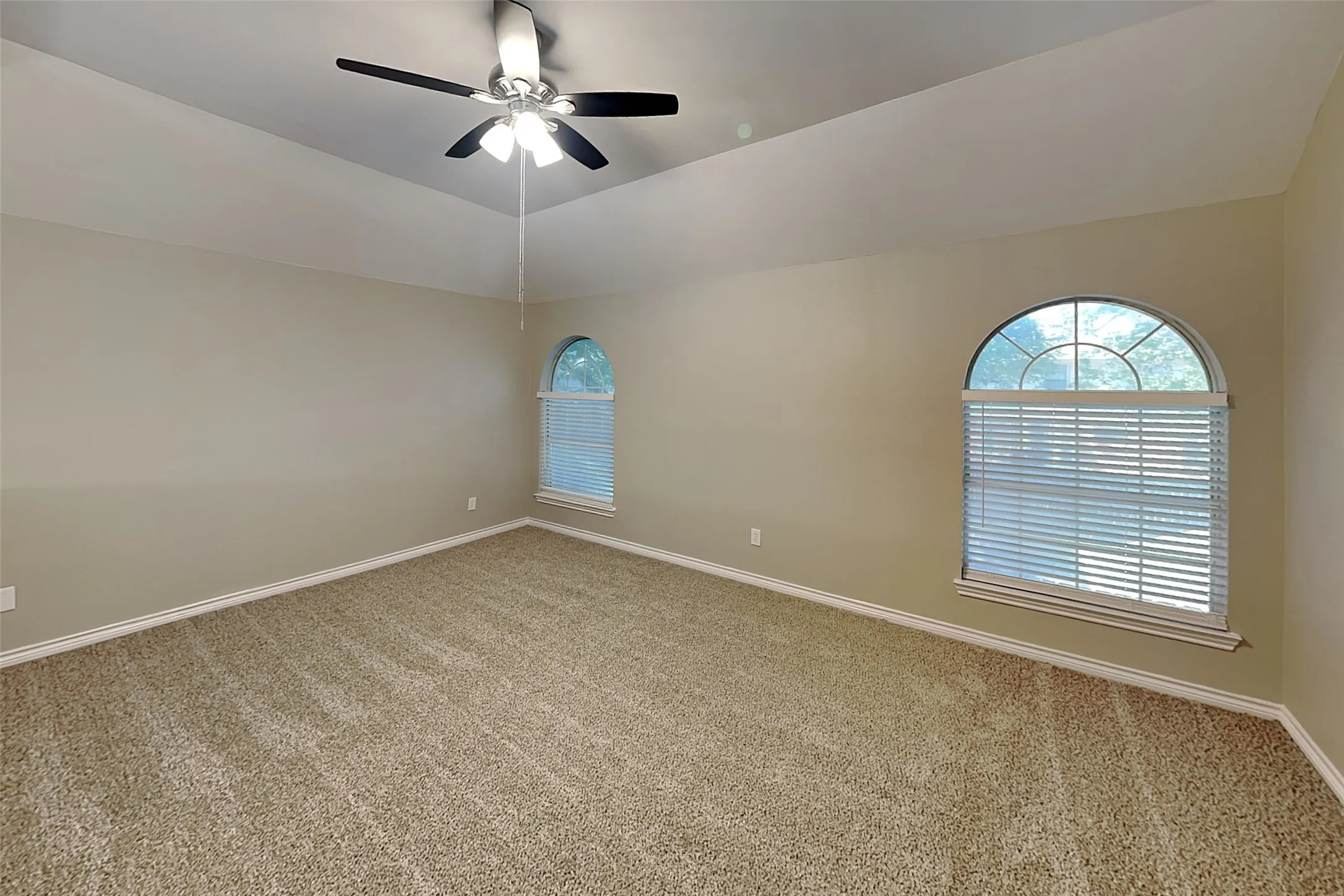 Single Family Residence For Rent in Denton County , 2725 Crepe Myrtle Drive, Flower Mound, Texas 75028, 4 Bedroom, 3 Bathroom, 2 Garage spaces, 2,878 Sqft, built in 1993, mls#21388204, Real Estate Agent in Flower Mound, Homes For Rent in Denton county, Homes For Rent in Flower Mound, Realtor in Flower Mound Texas, Real Estate Brokerage Independent Realty Texas, Luminita Cordes Realtor