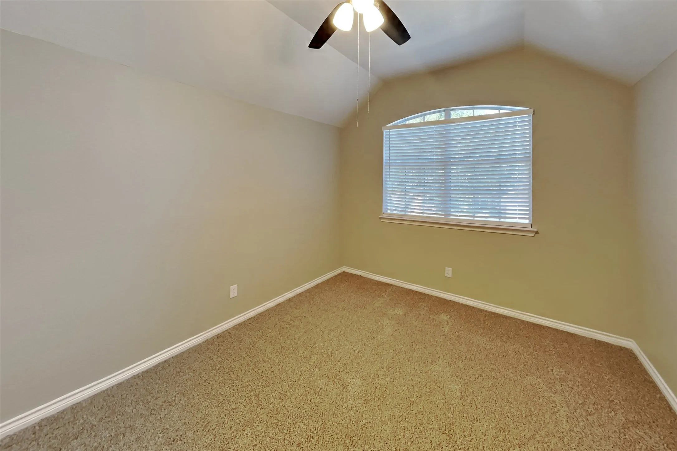 Single Family Residence For Rent in Denton County , 2725 Crepe Myrtle Drive, Flower Mound, Texas 75028, 4 Bedroom, 3 Bathroom, 2 Garage spaces, 2,878 Sqft, built in 1993, mls#21388204, Real Estate Agent in Flower Mound, Homes For Rent in Denton county, Homes For Rent in Flower Mound, Realtor in Flower Mound Texas, Real Estate Brokerage Independent Realty Texas, Luminita Cordes Realtor
