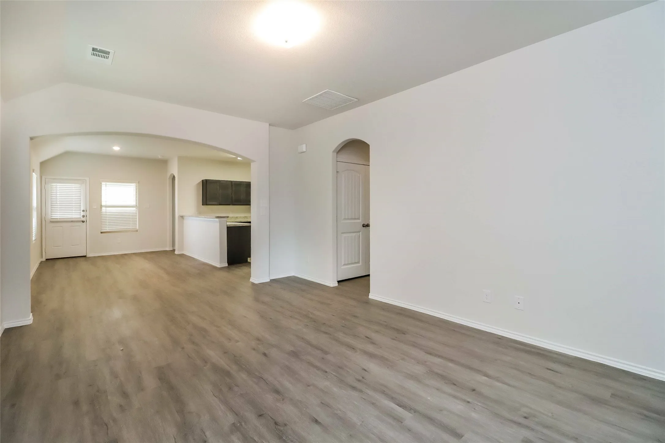 Single Family Residence For Rent in Tarrant County , 2713 Bear Oak Drive, Fort Worth, Texas 76123, 4 Bedroom, 3 Bathroom, 2 Garage spaces, 2,125 Sqft, built in 2022, mls#21388220, Real Estate Agent in Fort Worth, Homes For Rent in Tarrant county, Homes For Rent in Fort Worth, Realtor in Fort Worth Texas, Real Estate Brokerage Independent Realty Texas, Luminita Cordes Realtor