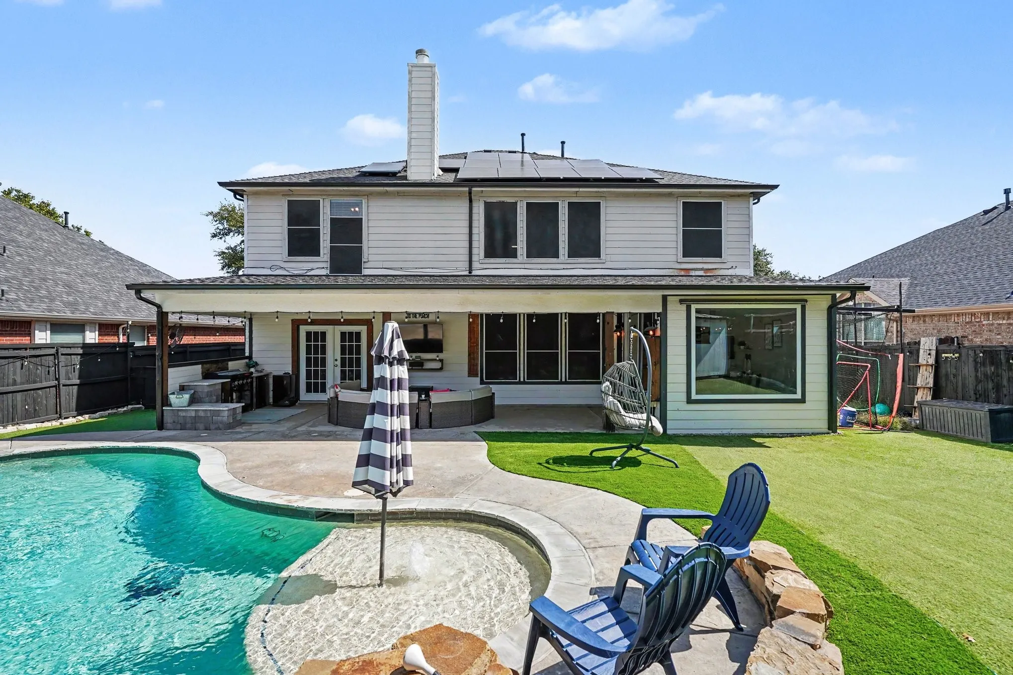 Single Family Residence For Sale in Tarrant County , 2515 Edgefield Trail, Mansfield, Texas 76063, 5 Bedroom, 4 Bathroom, 2 Garage spaces, 2,841 Sqft, built in 2002, mls#21386904, Real Estate Agent in Mansfield, Homes For Sale in Tarrant county, Homes For Sale in Mansfield, Realtor in Mansfield Texas, Real Estate Brokerage Independent Realty Texas, Luminita Cordes Realtor
