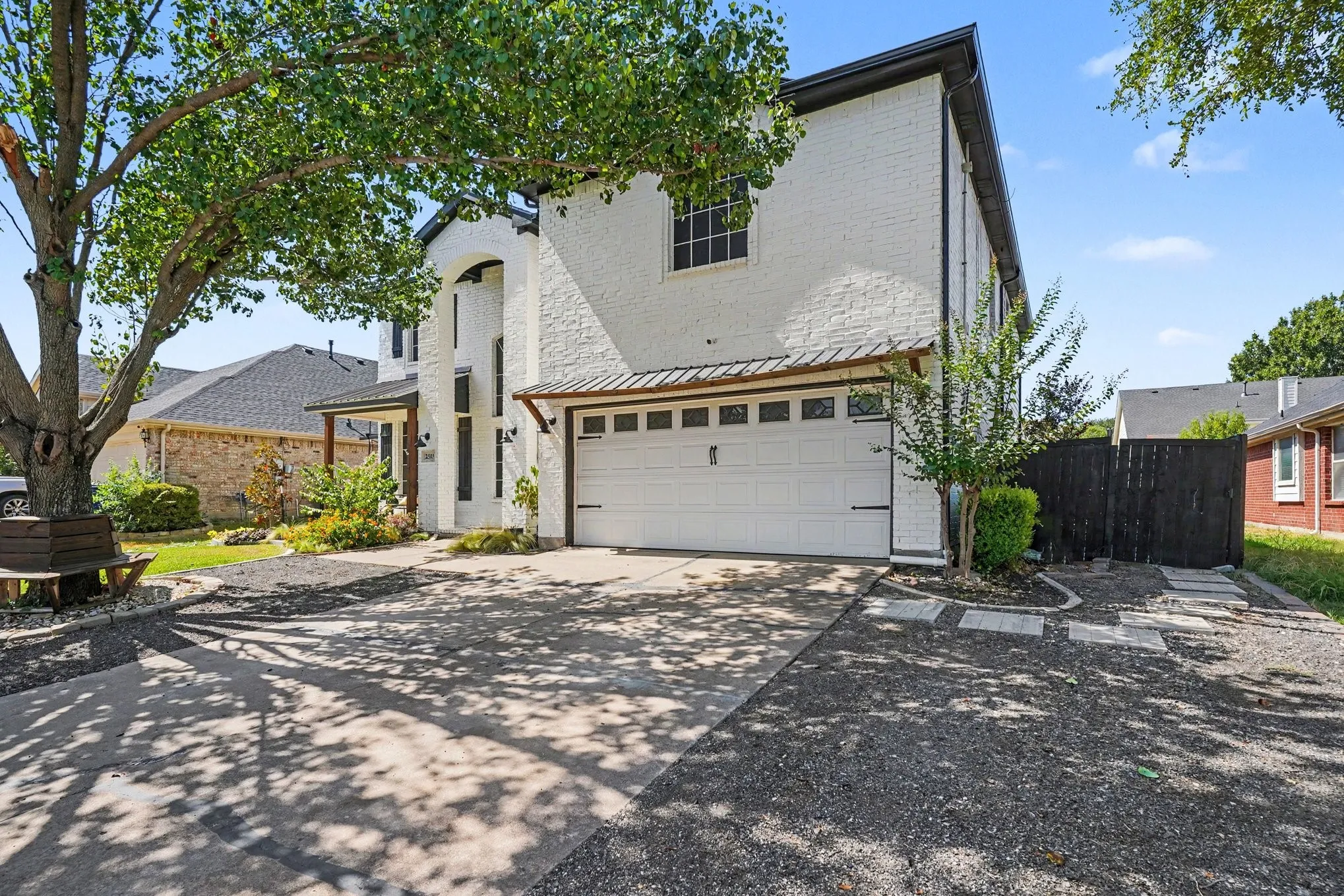 Single Family Residence For Sale in Tarrant County , 2515 Edgefield Trail, Mansfield, Texas 76063, 5 Bedroom, 4 Bathroom, 2 Garage spaces, 2,841 Sqft, built in 2002, mls#21386904, Real Estate Agent in Mansfield, Homes For Sale in Tarrant county, Homes For Sale in Mansfield, Realtor in Mansfield Texas, Real Estate Brokerage Independent Realty Texas, Luminita Cordes Realtor