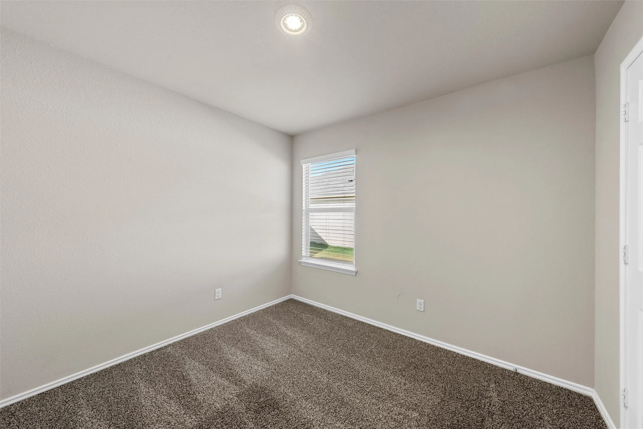 Single Family Residence For Sale in Mc Lennan County , 7100 Guadalupe Road, Waco, Texas 76633, 3 Bedroom, 2 Bathroom, 2 Garage spaces, 1,229 Sqft, built in 2022, mls#21387686, Real Estate Agent in Waco, Homes For Sale in Mc Lennan county, Homes For Sale in Waco, Realtor in Waco Texas, Real Estate Brokerage Independent Realty Texas, Luminita Cordes Realtor