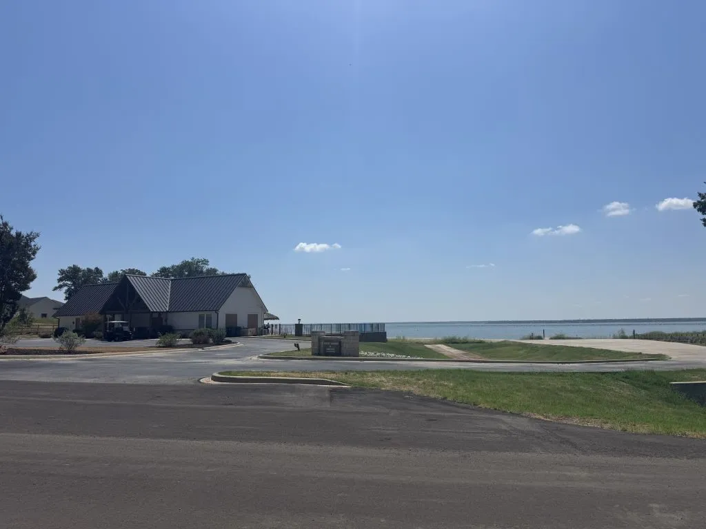 Unimproved Land For Sale in Kaufman County , 1593 Shoreline Drive, Mabank, Texas 75143, 0, 0, Garage spaces, 0 Sqft, built in 0, mls#21388162, Real Estate Agent in Mabank, Homes For Sale in Kaufman county, Homes For Sale in Mabank, Realtor in Mabank Texas, Real Estate Brokerage Independent Realty Texas, Luminita Cordes Realtor