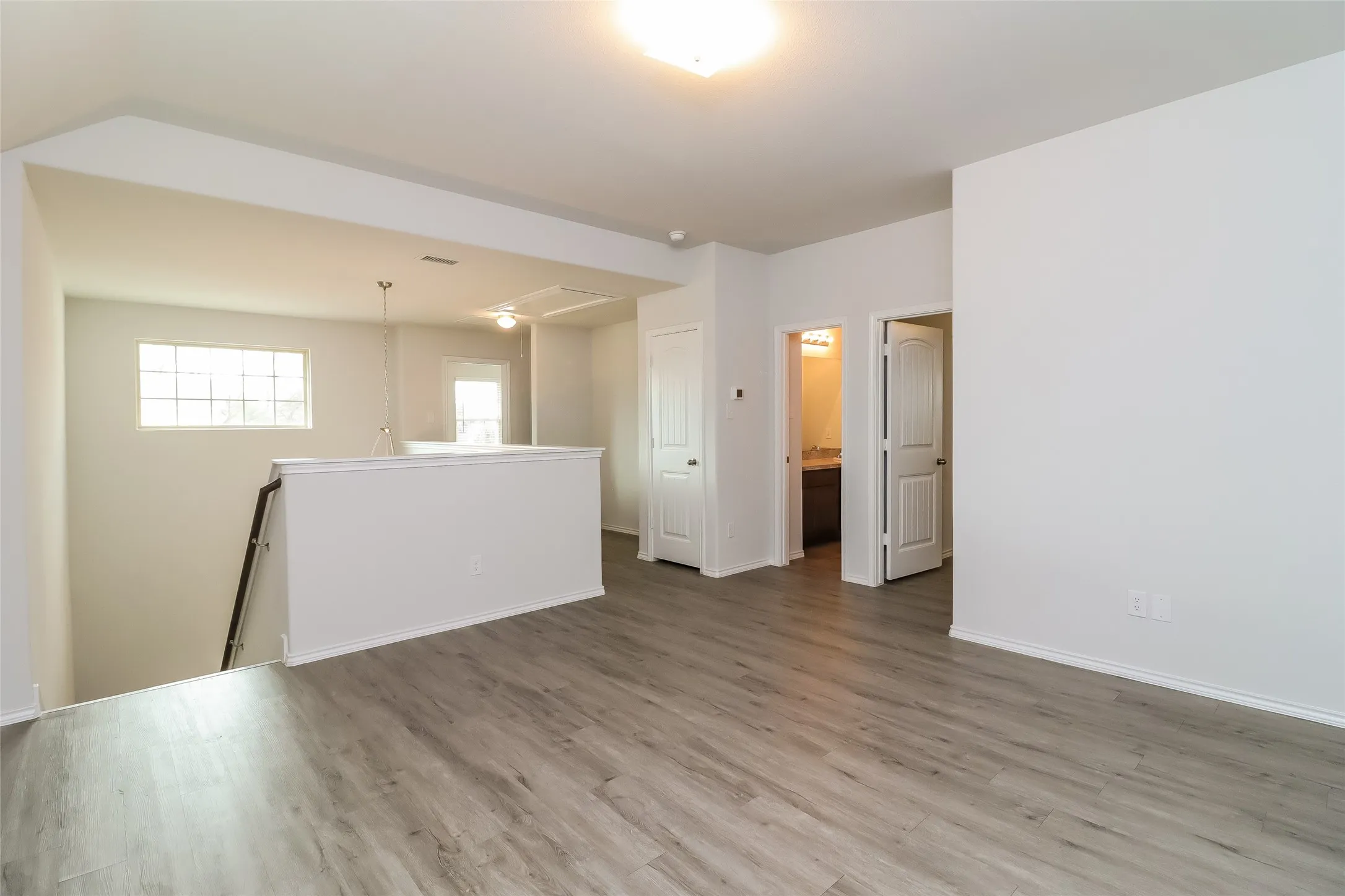 Single Family Residence For Rent in Tarrant County , 8328 Yaupon Holly Trail, Fort Worth, Texas 76123, 4 Bedroom, 3 Bathroom, 2 Garage spaces, 2,125 Sqft, built in 2022, mls#21388234, Real Estate Agent in Fort Worth, Homes For Rent in Tarrant county, Homes For Rent in Fort Worth, Realtor in Fort Worth Texas, Real Estate Brokerage Independent Realty Texas, Luminita Cordes Realtor