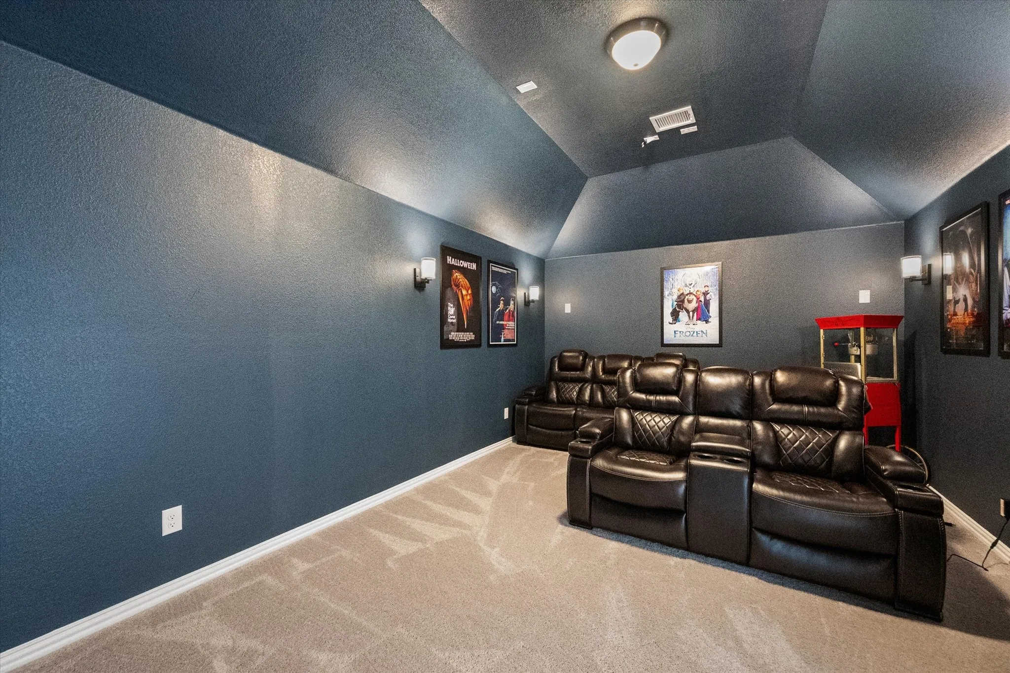 Single Family Residence For Sale in Tarrant County , 4401 De Bourgh Lane, Mansfield, Texas 76063, 5 Bedroom, 4 Bathroom, 2 Garage spaces, 3,667 Sqft, built in 2021, mls#21385072, Real Estate Agent in Mansfield, Homes For Sale in Tarrant county, Homes For Sale in Mansfield, Realtor in Mansfield Texas, Real Estate Brokerage Independent Realty Texas, Luminita Cordes Realtor