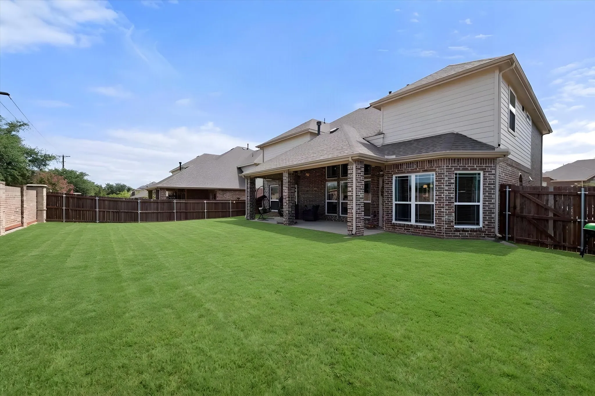 Single Family Residence For Sale in Tarrant County , 4401 De Bourgh Lane, Mansfield, Texas 76063, 5 Bedroom, 4 Bathroom, 2 Garage spaces, 3,667 Sqft, built in 2021, mls#21385072, Real Estate Agent in Mansfield, Homes For Sale in Tarrant county, Homes For Sale in Mansfield, Realtor in Mansfield Texas, Real Estate Brokerage Independent Realty Texas, Luminita Cordes Realtor