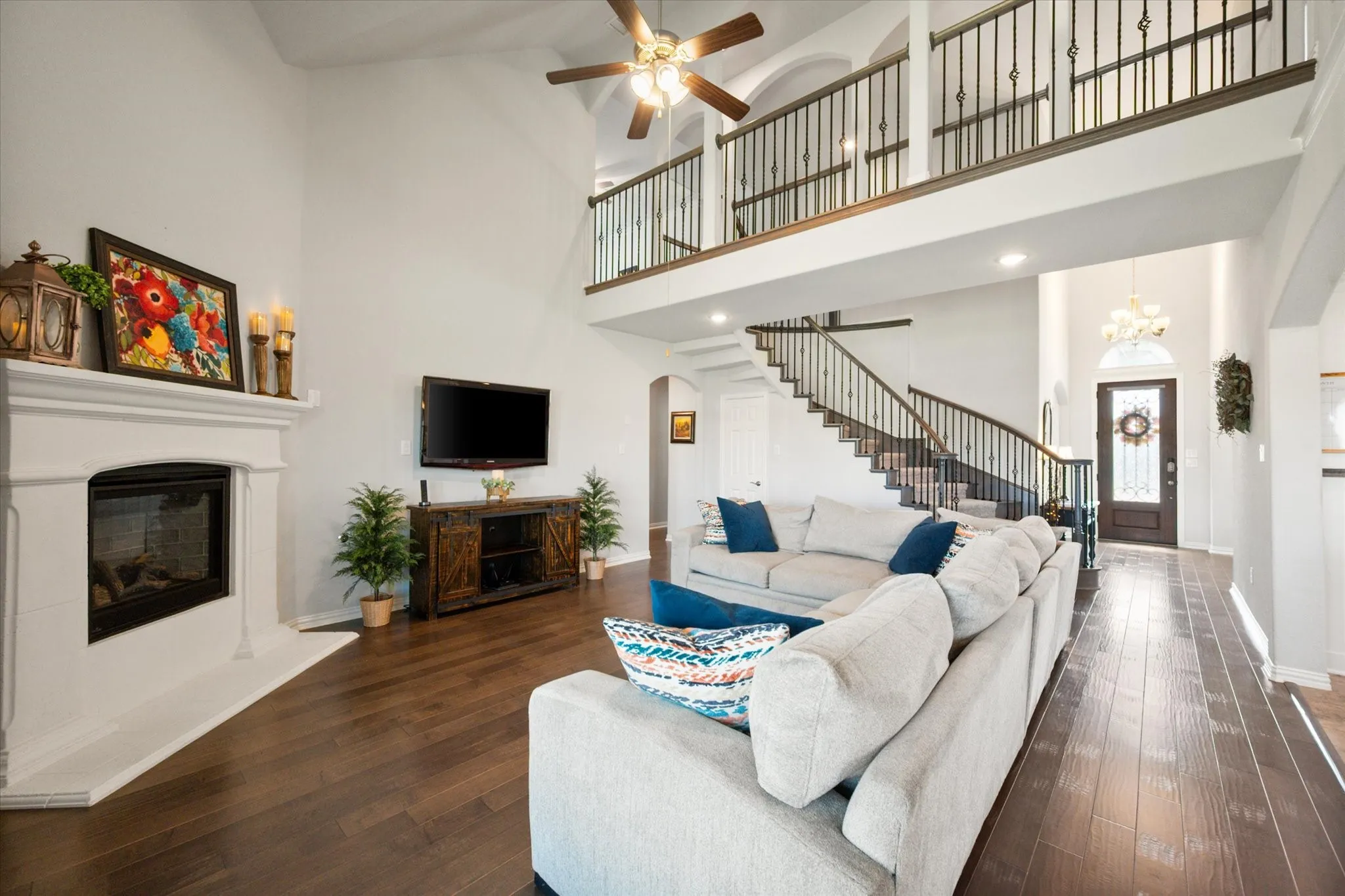 Single Family Residence For Sale in Tarrant County , 4401 De Bourgh Lane, Mansfield, Texas 76063, 5 Bedroom, 4 Bathroom, 2 Garage spaces, 3,667 Sqft, built in 2021, mls#21385072, Real Estate Agent in Mansfield, Homes For Sale in Tarrant county, Homes For Sale in Mansfield, Realtor in Mansfield Texas, Real Estate Brokerage Independent Realty Texas, Luminita Cordes Realtor