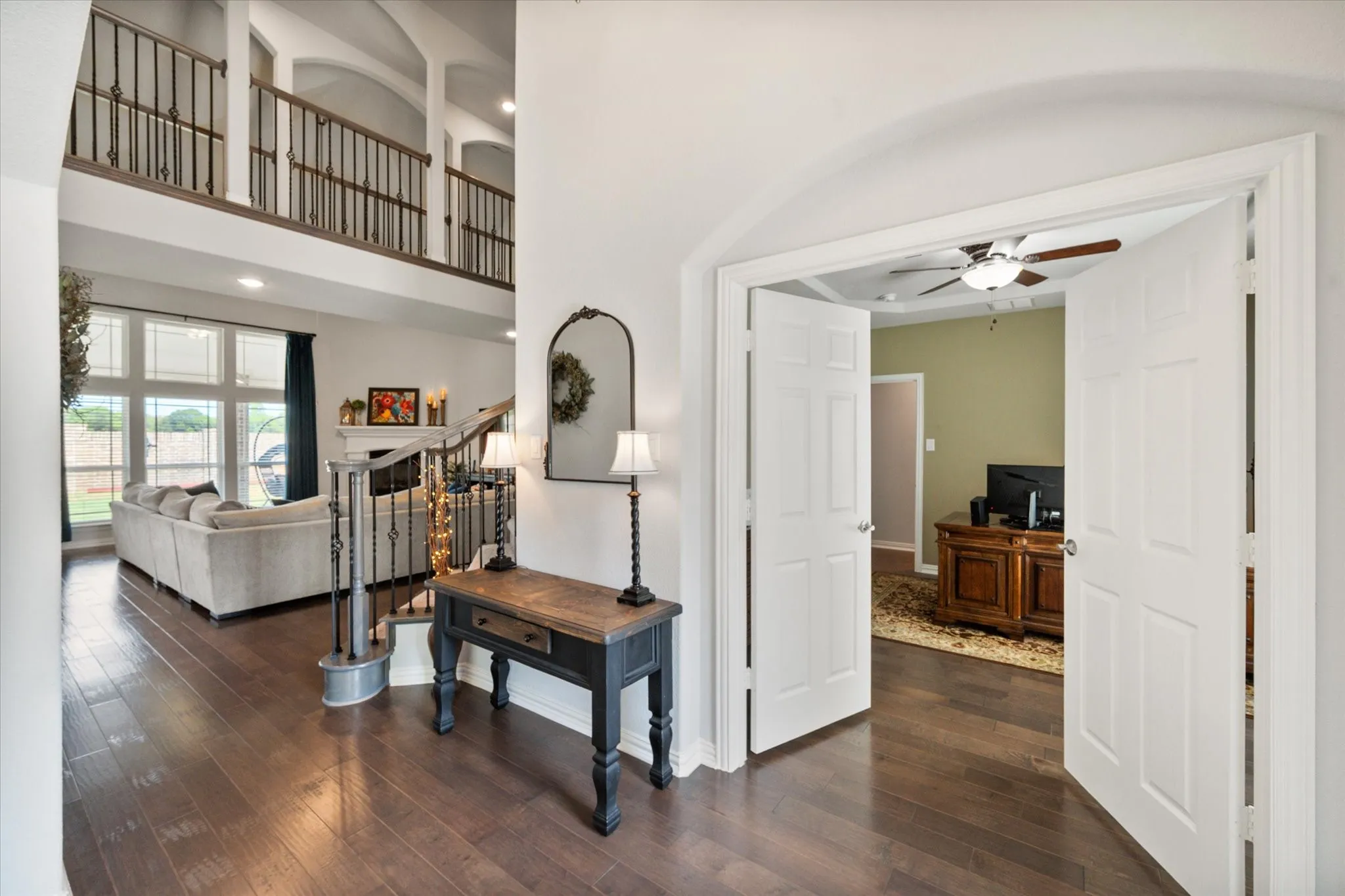 Single Family Residence For Sale in Tarrant County , 4401 De Bourgh Lane, Mansfield, Texas 76063, 5 Bedroom, 4 Bathroom, 2 Garage spaces, 3,667 Sqft, built in 2021, mls#21385072, Real Estate Agent in Mansfield, Homes For Sale in Tarrant county, Homes For Sale in Mansfield, Realtor in Mansfield Texas, Real Estate Brokerage Independent Realty Texas, Luminita Cordes Realtor