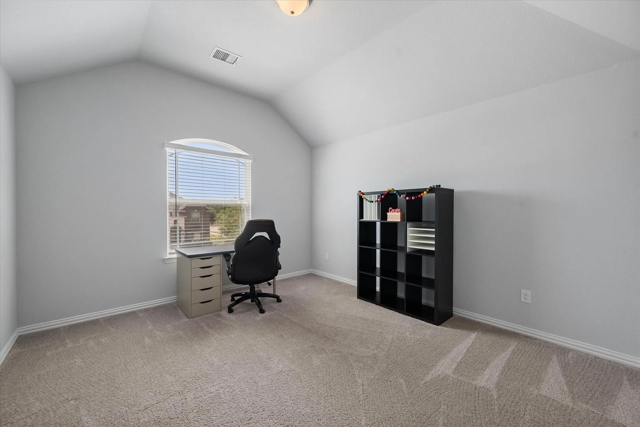 Single Family Residence For Sale in Tarrant County , 4401 De Bourgh Lane, Mansfield, Texas 76063, 5 Bedroom, 4 Bathroom, 2 Garage spaces, 3,667 Sqft, built in 2021, mls#21385072, Real Estate Agent in Mansfield, Homes For Sale in Tarrant county, Homes For Sale in Mansfield, Realtor in Mansfield Texas, Real Estate Brokerage Independent Realty Texas, Luminita Cordes Realtor
