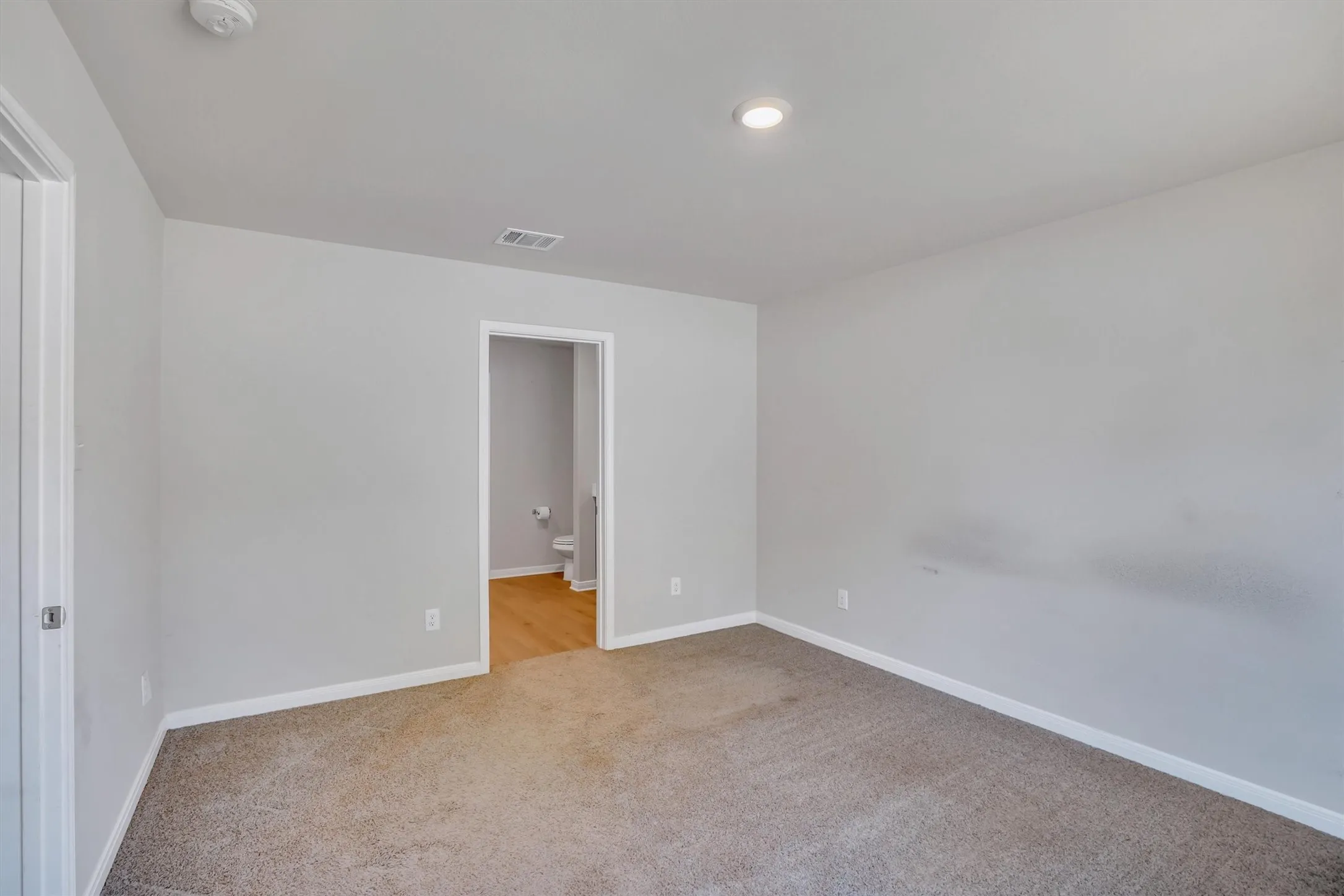 Single Family Residence For Sale in Ellis County , 921 Clark Drive, Ferris, Texas 75125, 3 Bedroom, 2 Bathroom, 2 Garage spaces, 1,419 Sqft, built in 2024, mls#21387754, Real Estate Agent in Ferris, Homes For Sale in Ellis county, Homes For Sale in Ferris, Realtor in Ferris Texas, Real Estate Brokerage Independent Realty Texas, Luminita Cordes Realtor