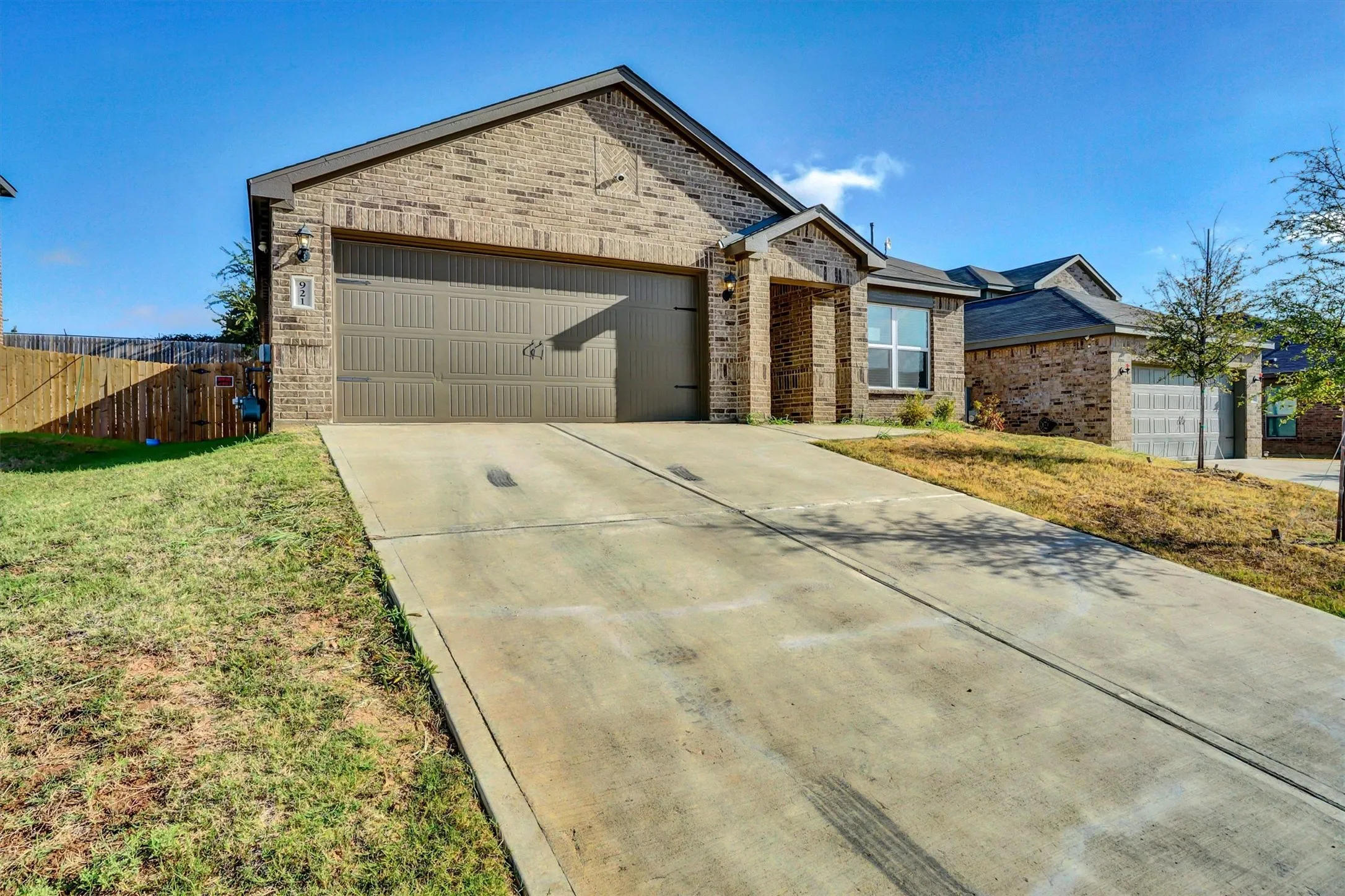 Single Family Residence For Sale in Ellis County , 921 Clark Drive, Ferris, Texas 75125, 3 Bedroom, 2 Bathroom, 2 Garage spaces, 1,419 Sqft, built in 2024, mls#21387754, Real Estate Agent in Ferris, Homes For Sale in Ellis county, Homes For Sale in Ferris, Realtor in Ferris Texas, Real Estate Brokerage Independent Realty Texas, Luminita Cordes Realtor
