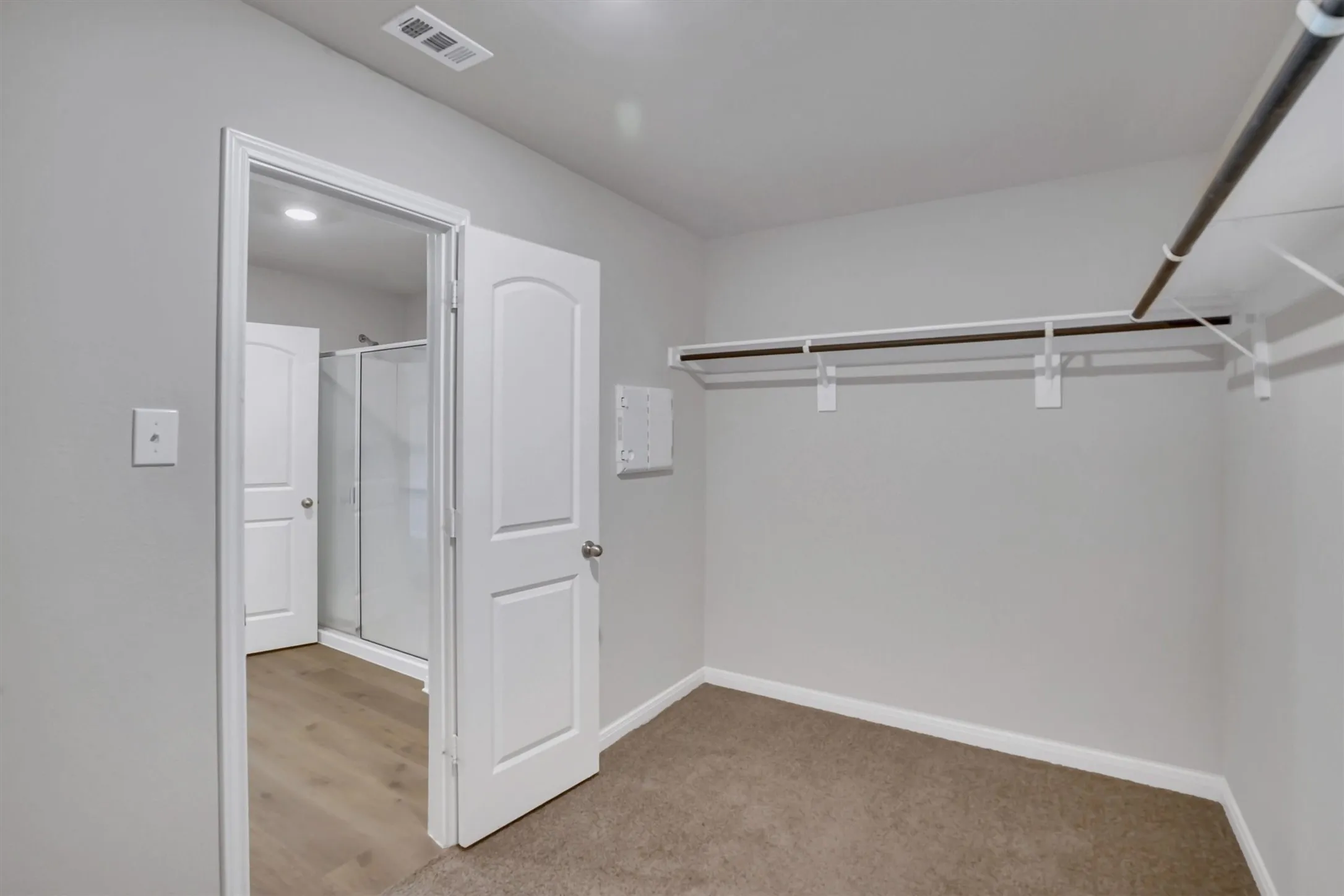 Single Family Residence For Sale in Ellis County , 921 Clark Drive, Ferris, Texas 75125, 3 Bedroom, 2 Bathroom, 2 Garage spaces, 1,419 Sqft, built in 2024, mls#21387754, Real Estate Agent in Ferris, Homes For Sale in Ellis county, Homes For Sale in Ferris, Realtor in Ferris Texas, Real Estate Brokerage Independent Realty Texas, Luminita Cordes Realtor