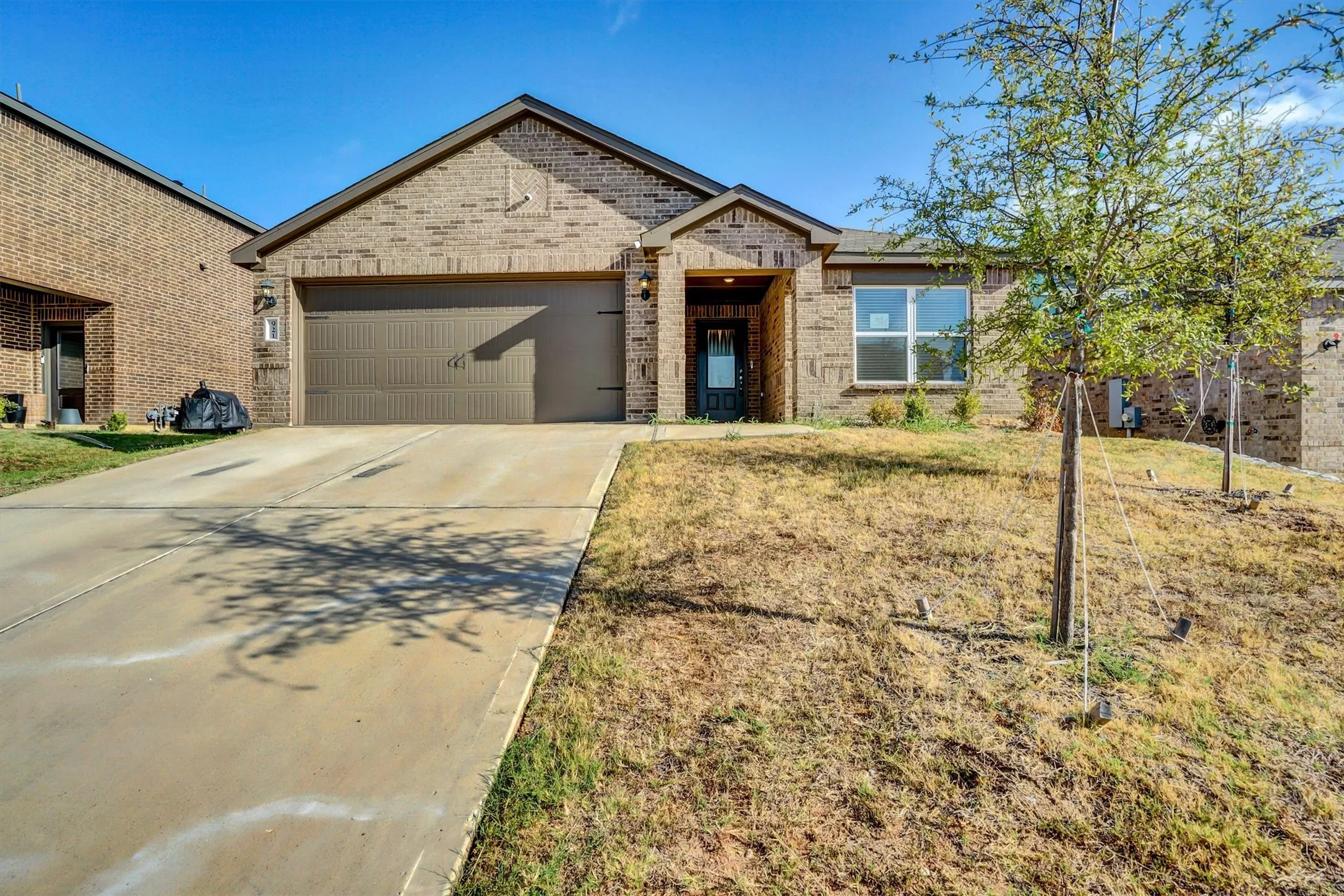 Single Family Residence For Sale in Ellis County , 921 Clark Drive, Ferris, Texas 75125, 3 Bedroom, 2 Bathroom, 2 Garage spaces, 1,419 Sqft, built in 2024, mls#21387754, Real Estate Agent in Ferris, Homes For Sale in Ellis county, Homes For Sale in Ferris, Realtor in Ferris Texas, Real Estate Brokerage Independent Realty Texas, Luminita Cordes Realtor