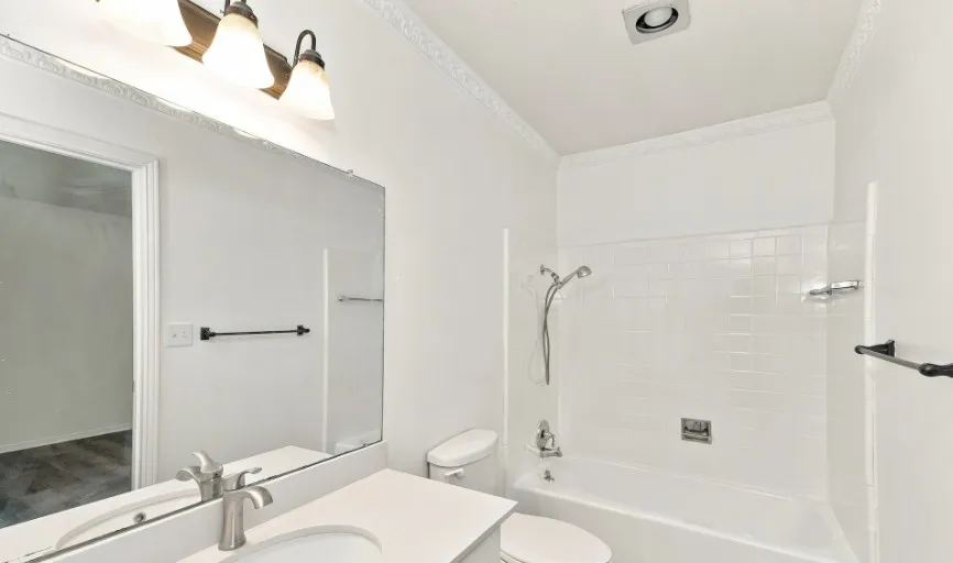 Single Family Residence For Rent in Collin County , 8248 Bobwhite Drive, Frisco, Texas 75034, 4 Bedroom, 2 Bathroom, 2 Garage spaces, 1,851 Sqft, built in 1973, mls#21388249, Real Estate Agent in Frisco, Homes For Rent in Collin county, Homes For Rent in Frisco, Realtor in Frisco Texas, Real Estate Brokerage Independent Realty Texas, Luminita Cordes Realtor