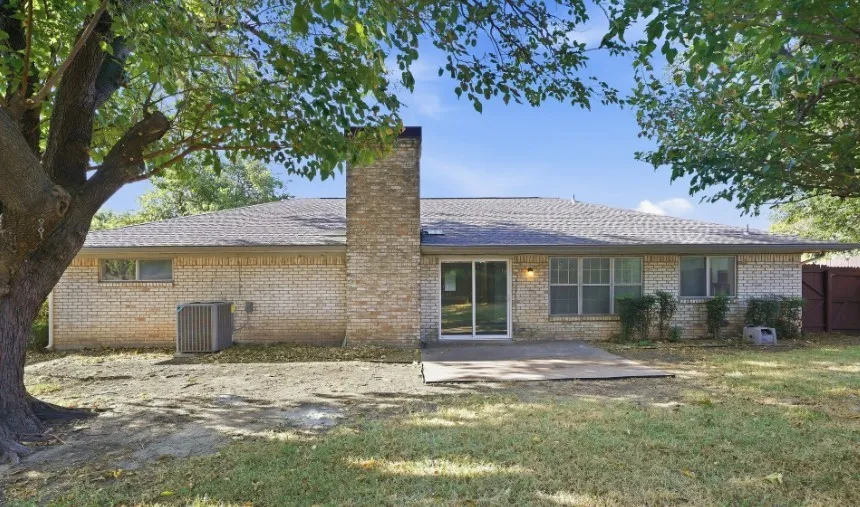 Single Family Residence For Rent in Collin County , 8248 Bobwhite Drive, Frisco, Texas 75034, 4 Bedroom, 2 Bathroom, 2 Garage spaces, 1,851 Sqft, built in 1973, mls#21388249, Real Estate Agent in Frisco, Homes For Rent in Collin county, Homes For Rent in Frisco, Realtor in Frisco Texas, Real Estate Brokerage Independent Realty Texas, Luminita Cordes Realtor