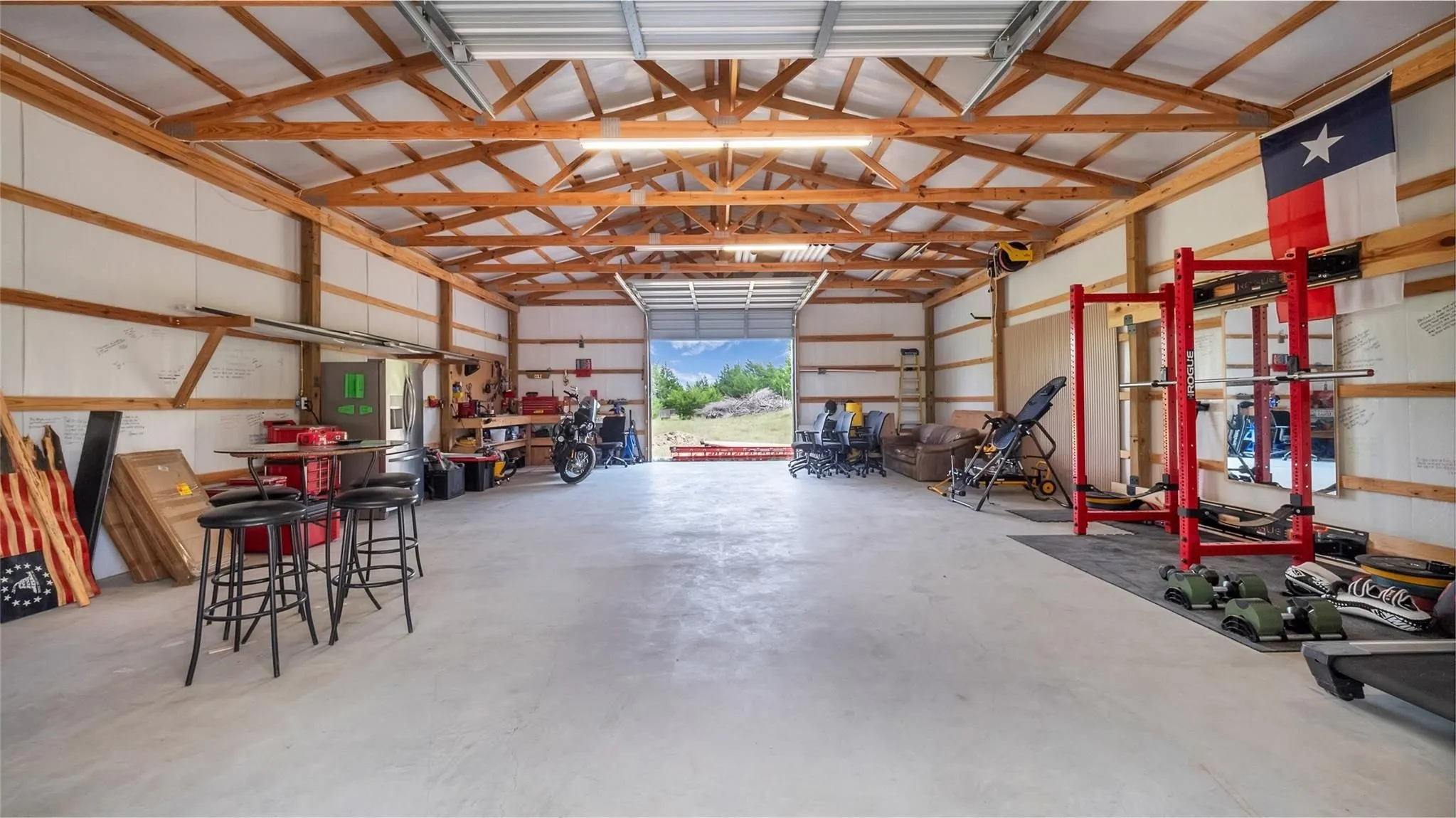 Single Family Residence For Sale in Grayson County , 1011 Sister Grove Road, Van Alstyne, Texas 75495, 3 Bedroom, 2 Bathroom, Garage spaces, 1,877 Sqft, built in 2006, mls#21388251, Real Estate Agent in Van Alstyne, Homes For Sale in Grayson county, Homes For Sale in Van Alstyne, Realtor in Van Alstyne Texas, Real Estate Brokerage Independent Realty Texas, Luminita Cordes Realtor