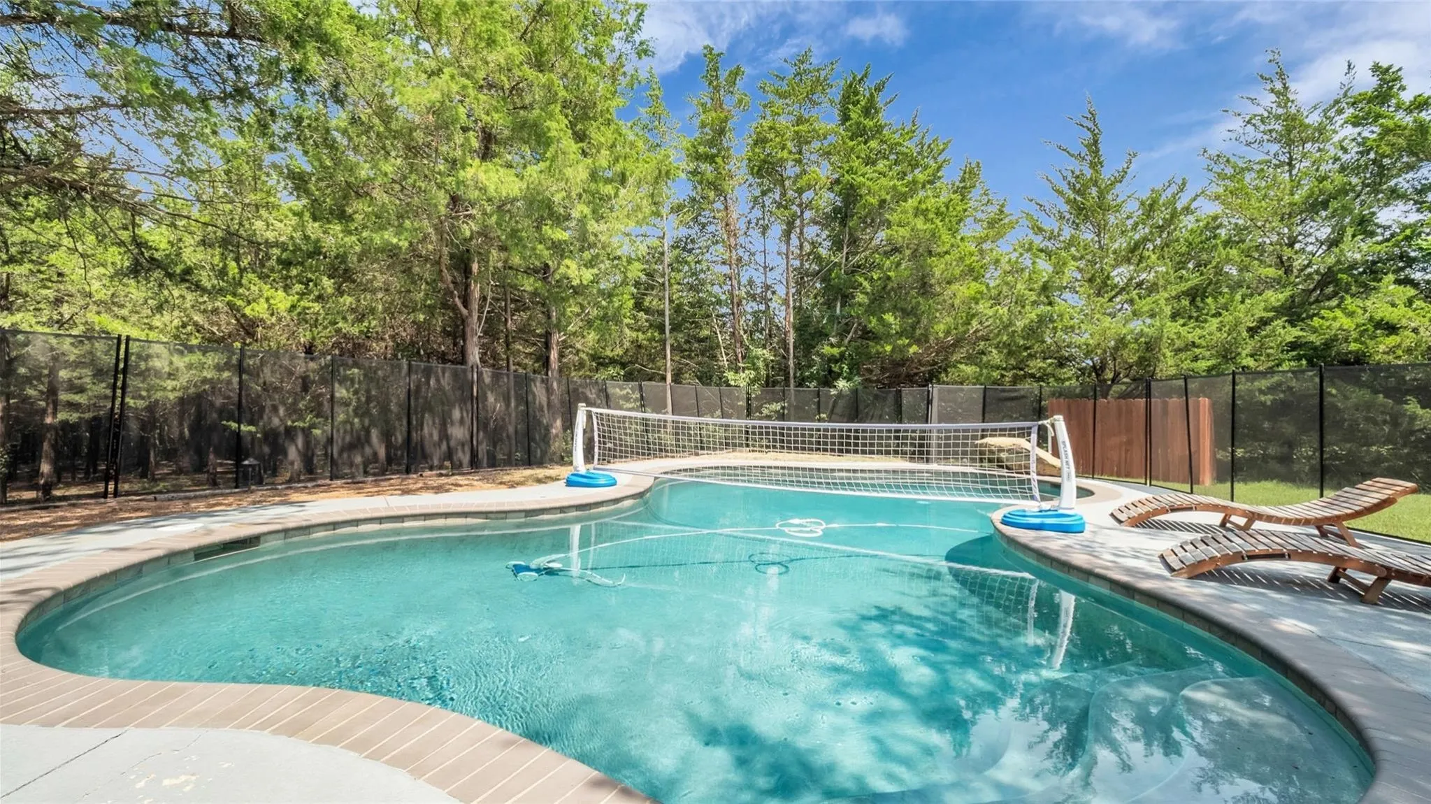 Single Family Residence For Sale in Grayson County , 1011 Sister Grove Road, Van Alstyne, Texas 75495, 3 Bedroom, 2 Bathroom, Garage spaces, 1,877 Sqft, built in 2006, mls#21388251, Real Estate Agent in Van Alstyne, Homes For Sale in Grayson county, Homes For Sale in Van Alstyne, Realtor in Van Alstyne Texas, Real Estate Brokerage Independent Realty Texas, Luminita Cordes Realtor