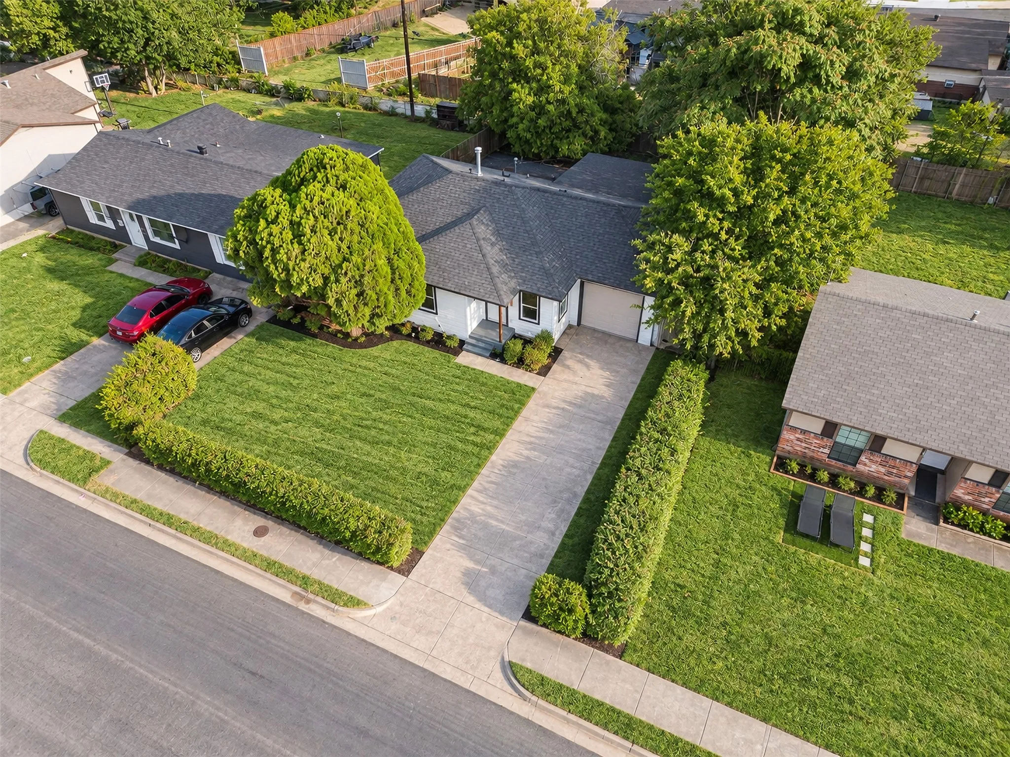 Single Family Residence For Sale in Dallas County , 2352 Talco Drive, Dallas, Texas 75241, 4 Bedroom, 2 Bathroom, 1 Garage spaces, 1,500 Sqft, built in 1960, mls#21388236, Real Estate Agent in Dallas, Homes For Sale in Dallas county, Homes For Sale in Dallas, Realtor in Dallas Texas, Real Estate Brokerage Independent Realty Texas, Luminita Cordes Realtor