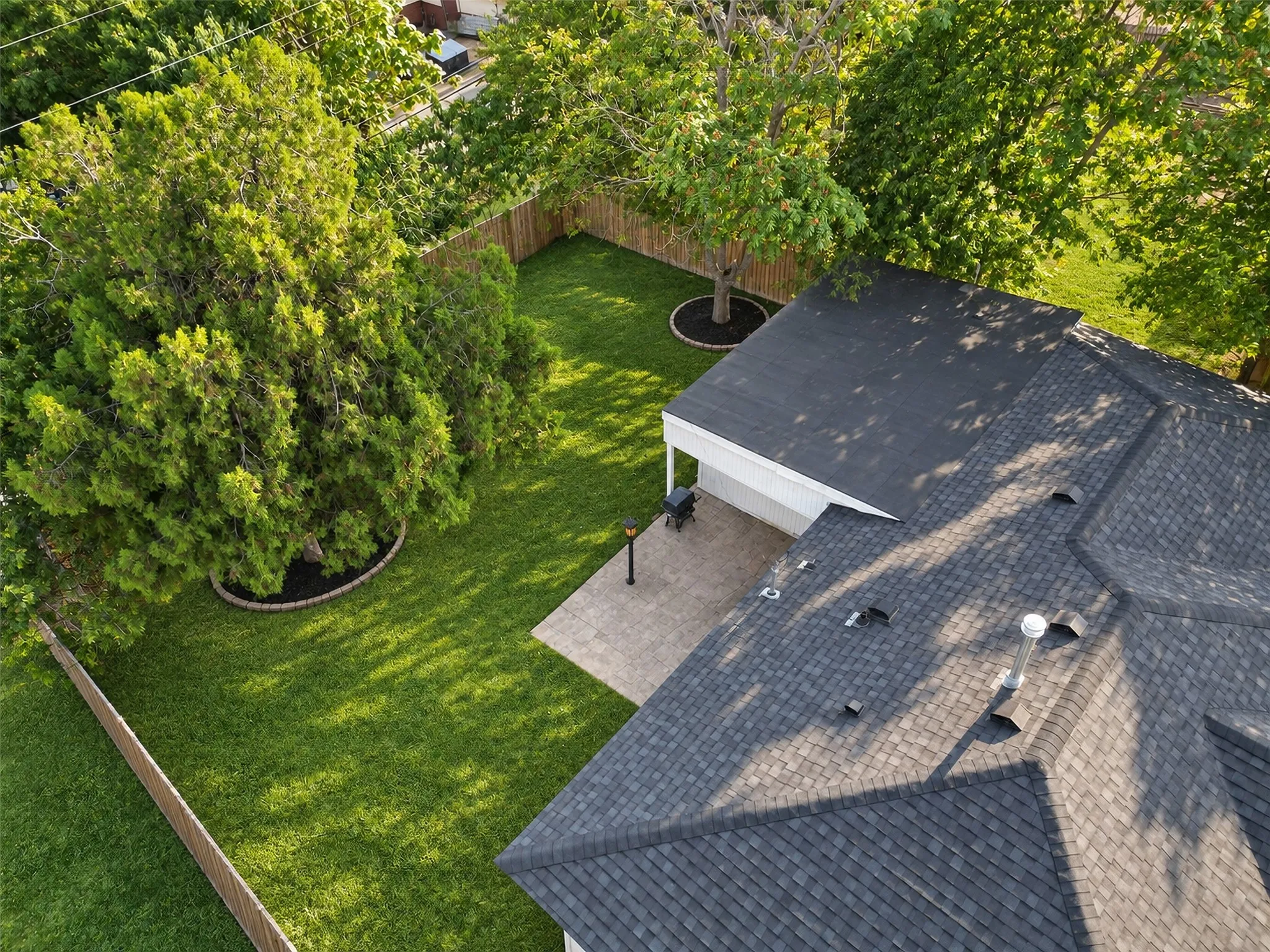 Single Family Residence For Sale in Dallas County , 2352 Talco Drive, Dallas, Texas 75241, 4 Bedroom, 2 Bathroom, 1 Garage spaces, 1,500 Sqft, built in 1960, mls#21388236, Real Estate Agent in Dallas, Homes For Sale in Dallas county, Homes For Sale in Dallas, Realtor in Dallas Texas, Real Estate Brokerage Independent Realty Texas, Luminita Cordes Realtor
