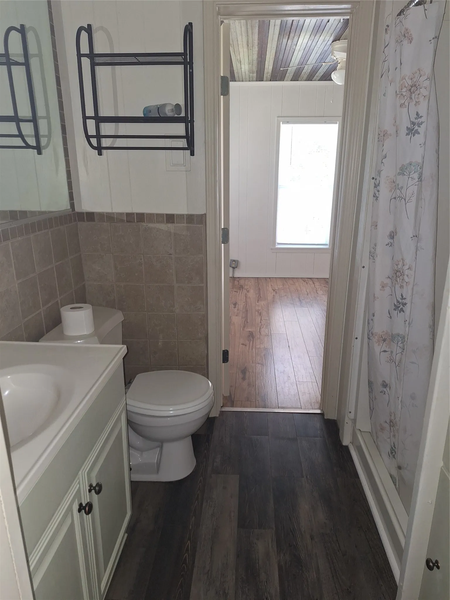 Apartment For Rent in Wise County , 101.5 E Hallsell, Decatur, Texas 76234, 0, 1 Bathroom, 1 Garage spaces, 704 Sqft, built in 1945, mls#21388271, Real Estate Agent in Decatur, Homes For Rent in Wise county, Homes For Rent in Decatur, Realtor in Decatur Texas, Real Estate Brokerage Independent Realty Texas, Luminita Cordes Realtor