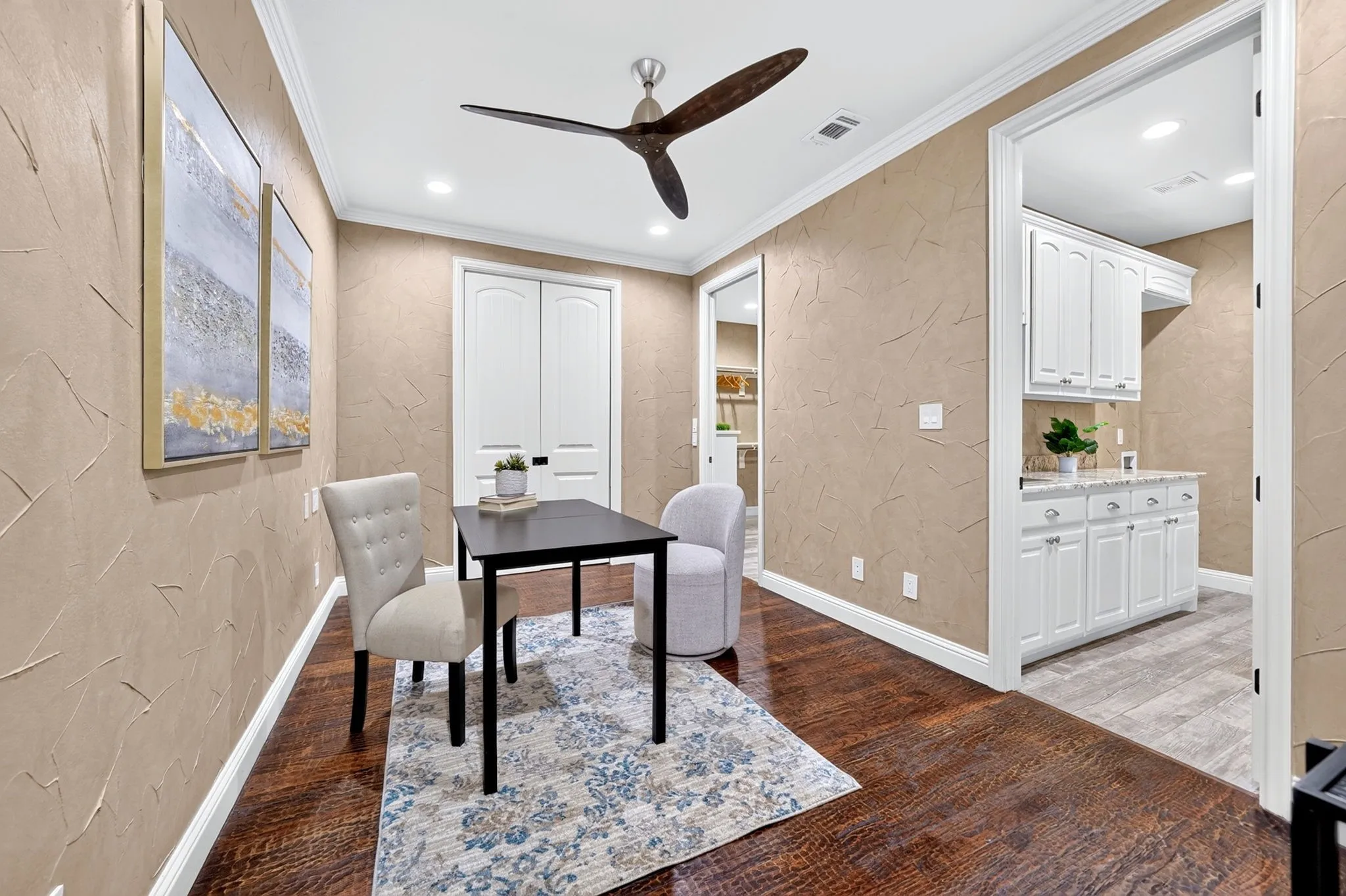 Single Family Residence For Sale in Hunt County , 2214 Buck Court, Caddo Mills, Texas 75135, 3 Bedroom, 4 Bathroom, 4 Garage spaces, 2,860 Sqft, built in 2016, mls#21388238, Real Estate Agent in Caddo Mills, Homes For Sale in Hunt county, Homes For Sale in Caddo Mills, Realtor in Caddo Mills Texas, Real Estate Brokerage Independent Realty Texas, Luminita Cordes Realtor