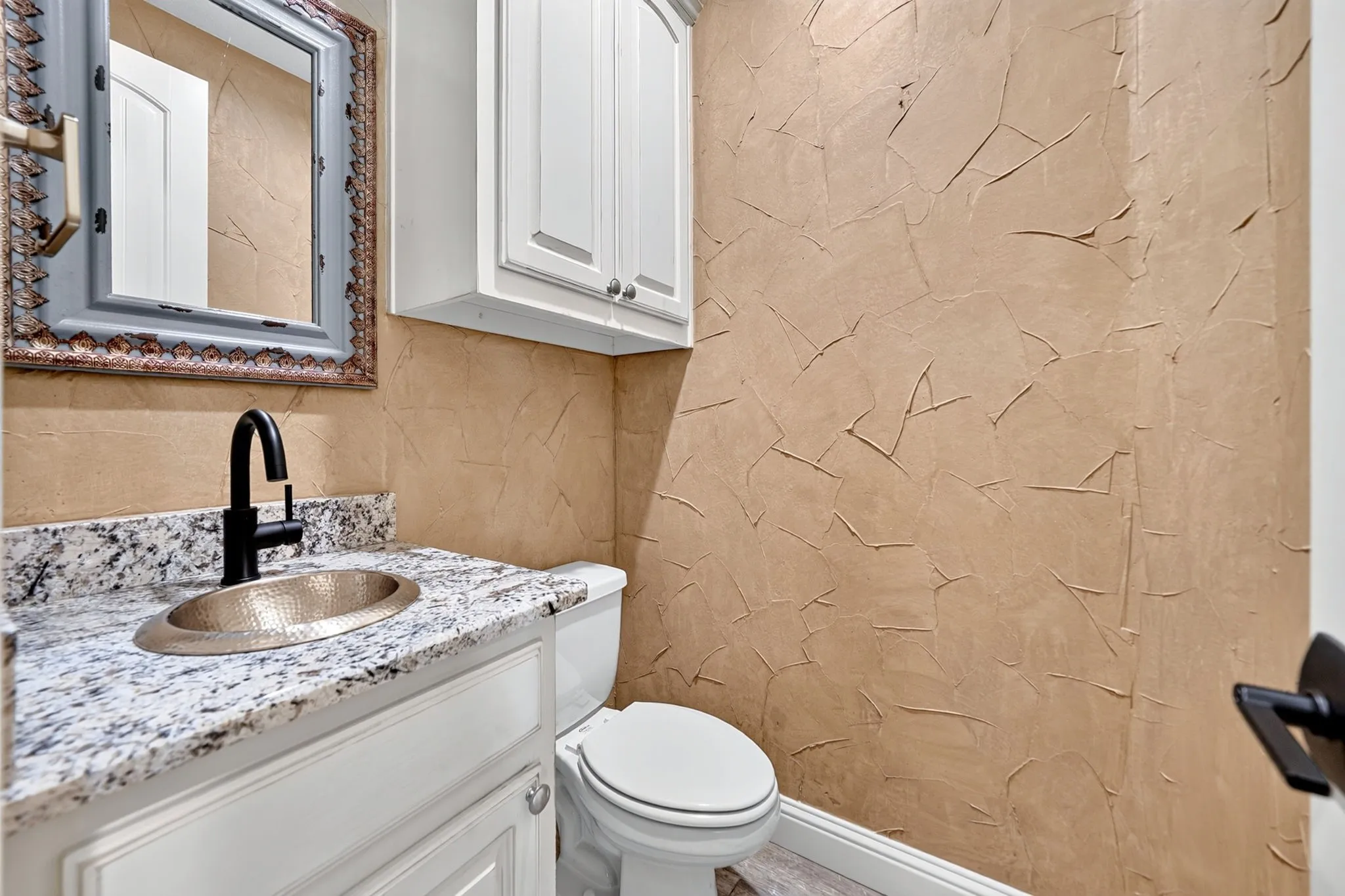 Single Family Residence For Sale in Hunt County , 2214 Buck Court, Caddo Mills, Texas 75135, 3 Bedroom, 4 Bathroom, 4 Garage spaces, 2,860 Sqft, built in 2016, mls#21388238, Real Estate Agent in Caddo Mills, Homes For Sale in Hunt county, Homes For Sale in Caddo Mills, Realtor in Caddo Mills Texas, Real Estate Brokerage Independent Realty Texas, Luminita Cordes Realtor