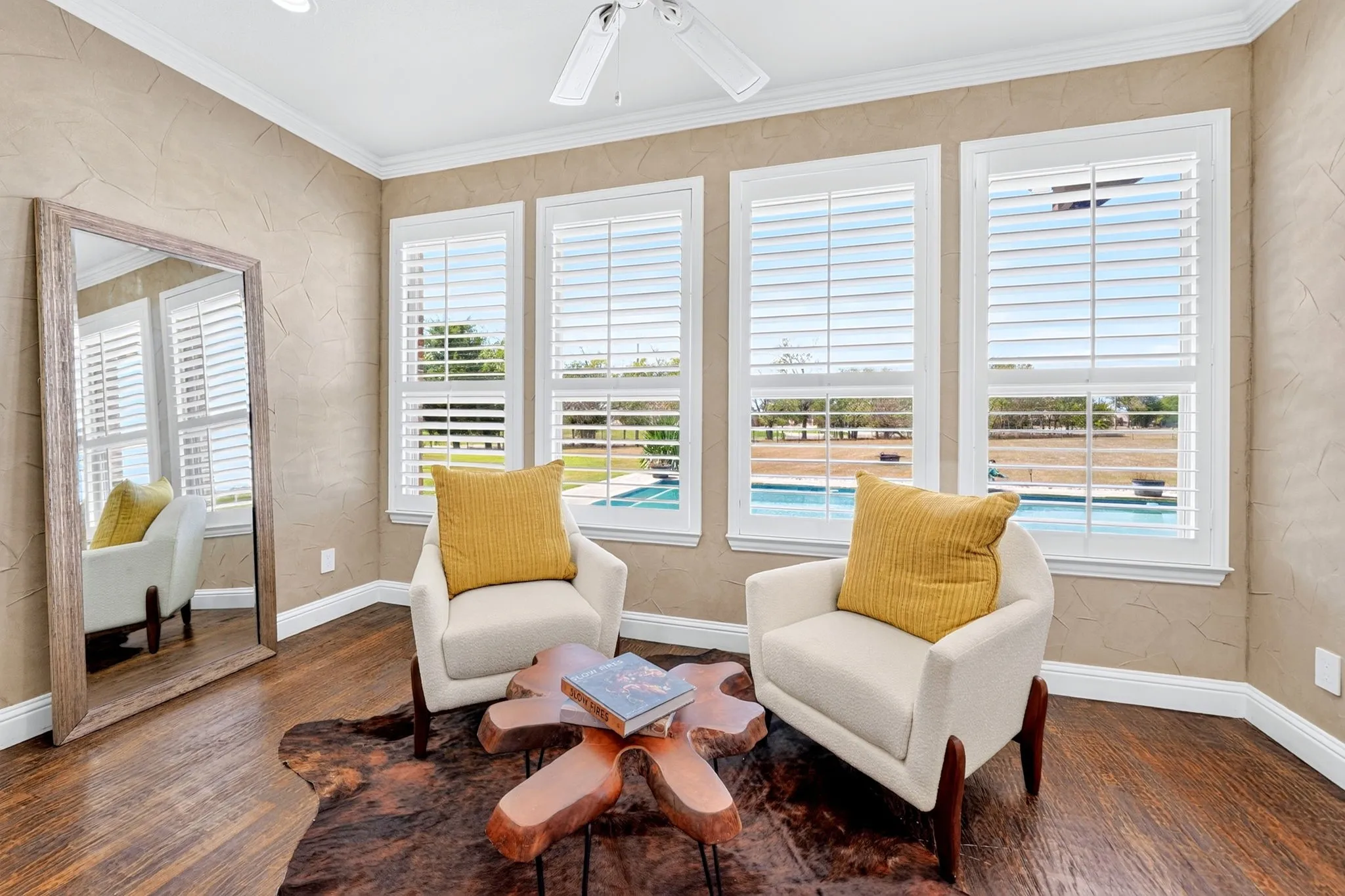 Single Family Residence For Sale in Hunt County , 2214 Buck Court, Caddo Mills, Texas 75135, 3 Bedroom, 4 Bathroom, 4 Garage spaces, 2,860 Sqft, built in 2016, mls#21388238, Real Estate Agent in Caddo Mills, Homes For Sale in Hunt county, Homes For Sale in Caddo Mills, Realtor in Caddo Mills Texas, Real Estate Brokerage Independent Realty Texas, Luminita Cordes Realtor