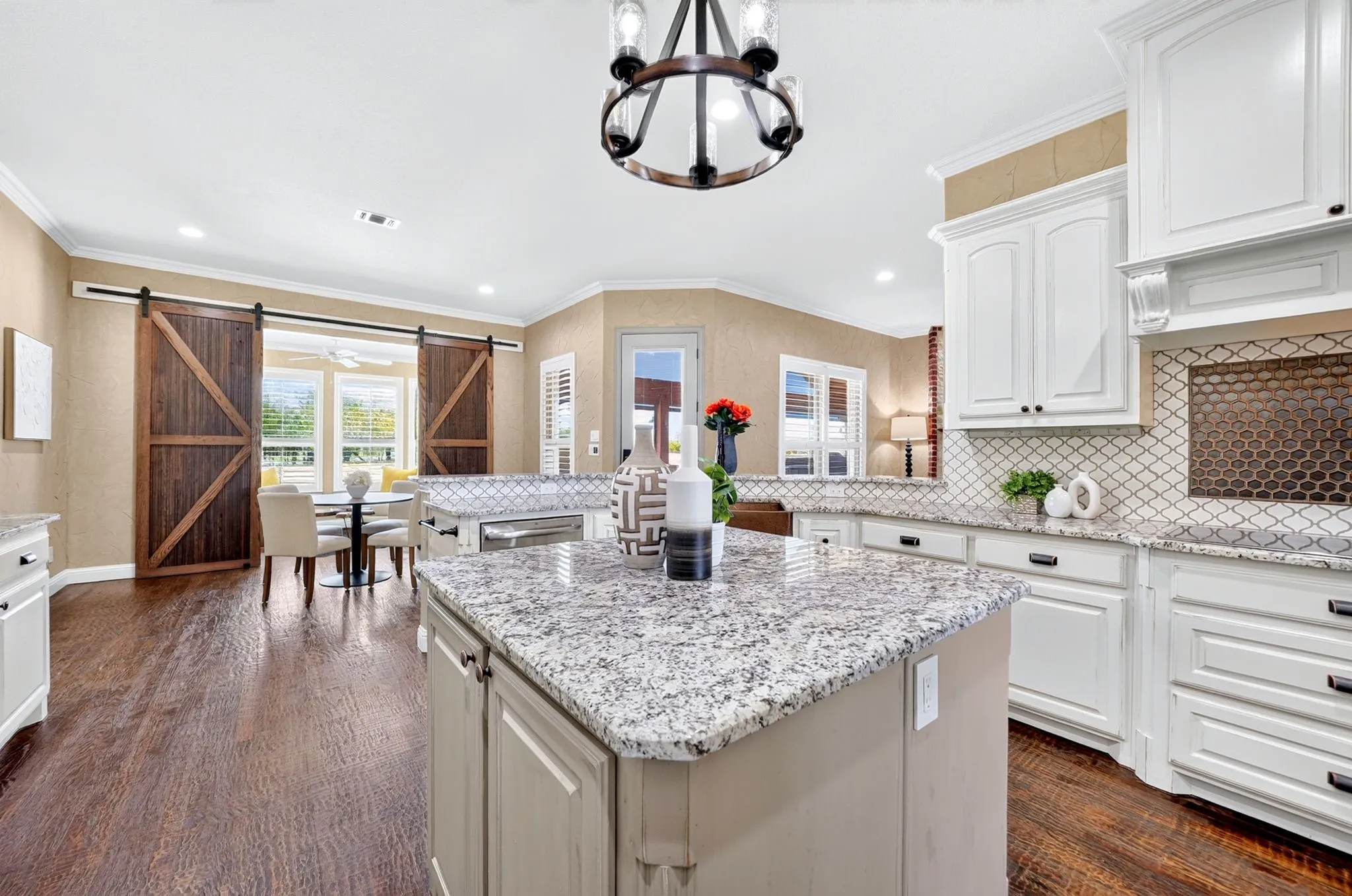 Single Family Residence For Sale in Hunt County , 2214 Buck Court, Caddo Mills, Texas 75135, 3 Bedroom, 4 Bathroom, 4 Garage spaces, 2,860 Sqft, built in 2016, mls#21388238, Real Estate Agent in Caddo Mills, Homes For Sale in Hunt county, Homes For Sale in Caddo Mills, Realtor in Caddo Mills Texas, Real Estate Brokerage Independent Realty Texas, Luminita Cordes Realtor