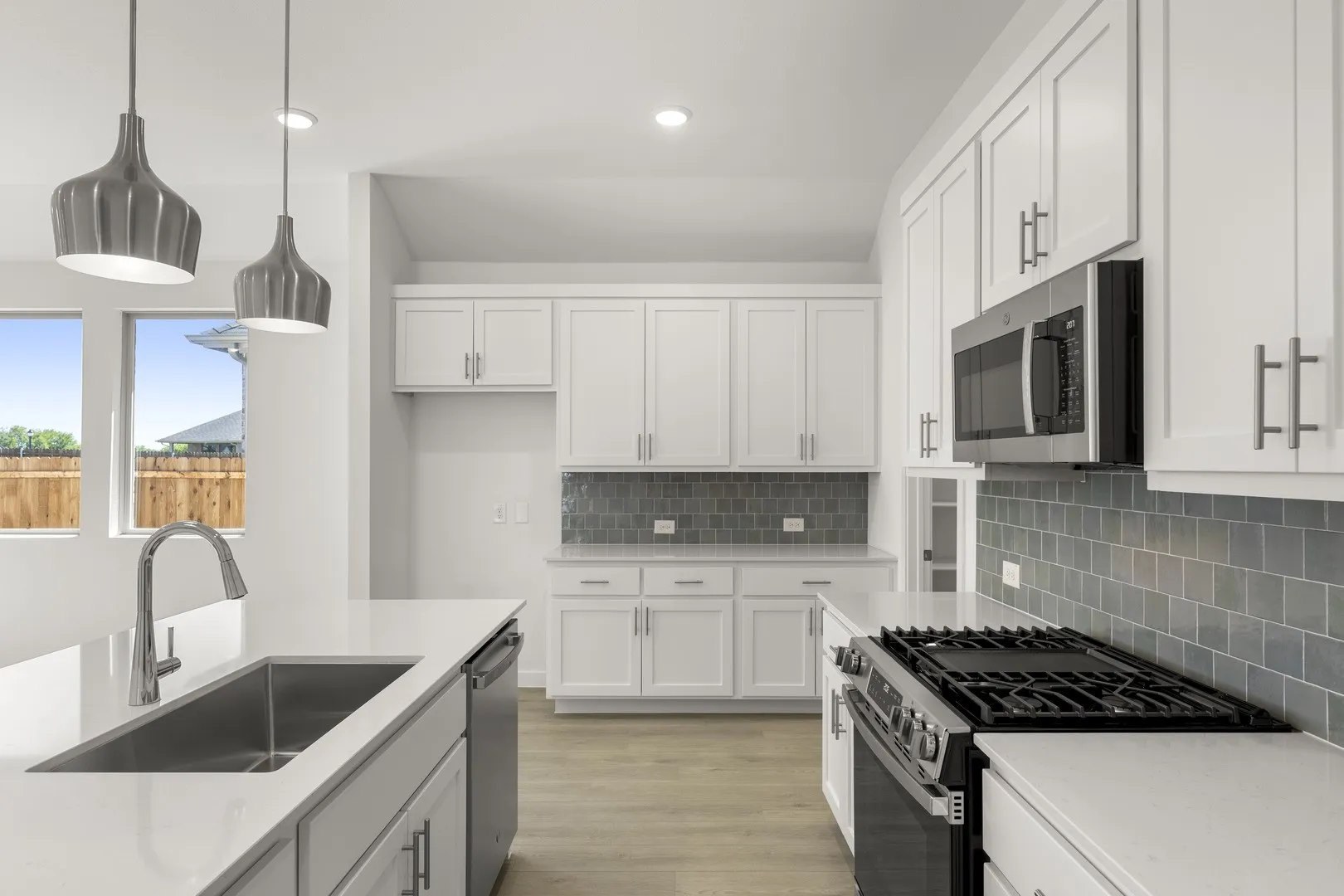 13. 1408 Eagle Meadow - Kitchen (3)