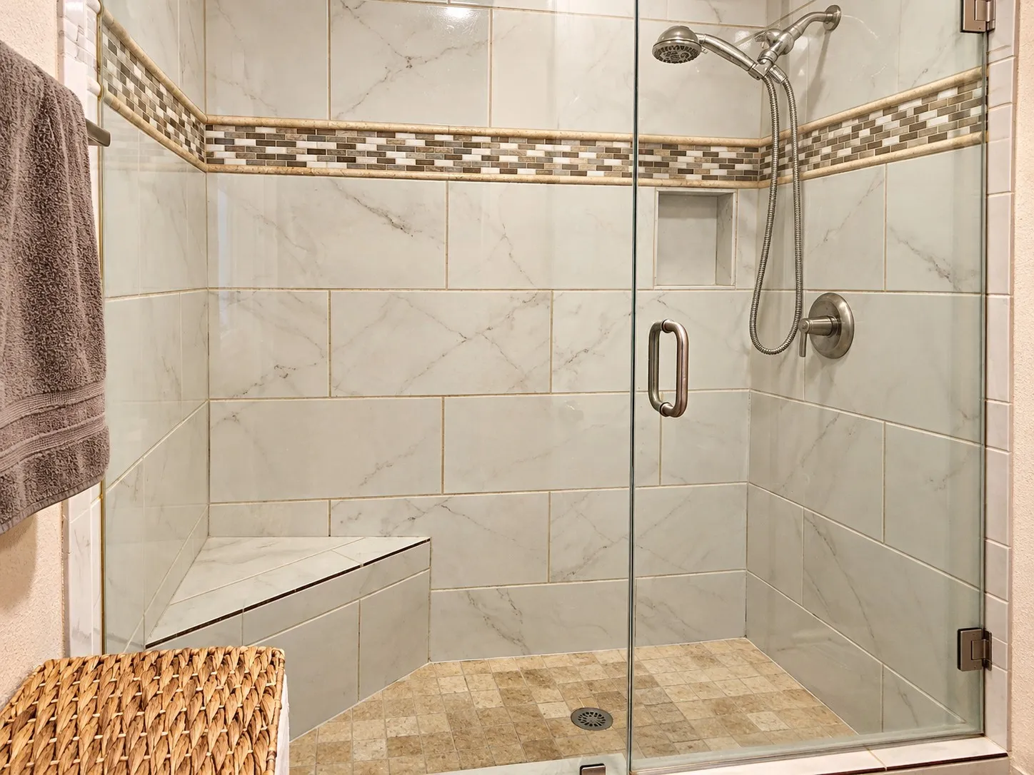 Duplex For Sale in Tarrant County , 2432 Windy Pine Lane, Arlington, Texas 76015, 5 Bedroom, 3 Bathroom, Garage spaces, 0 Sqft, built in 1982, mls#21374681, Real Estate Agent in Arlington, Homes For Sale in Tarrant county, Homes For Sale in Arlington, Realtor in Arlington Texas, Real Estate Brokerage Independent Realty Texas, Luminita Cordes Realtor