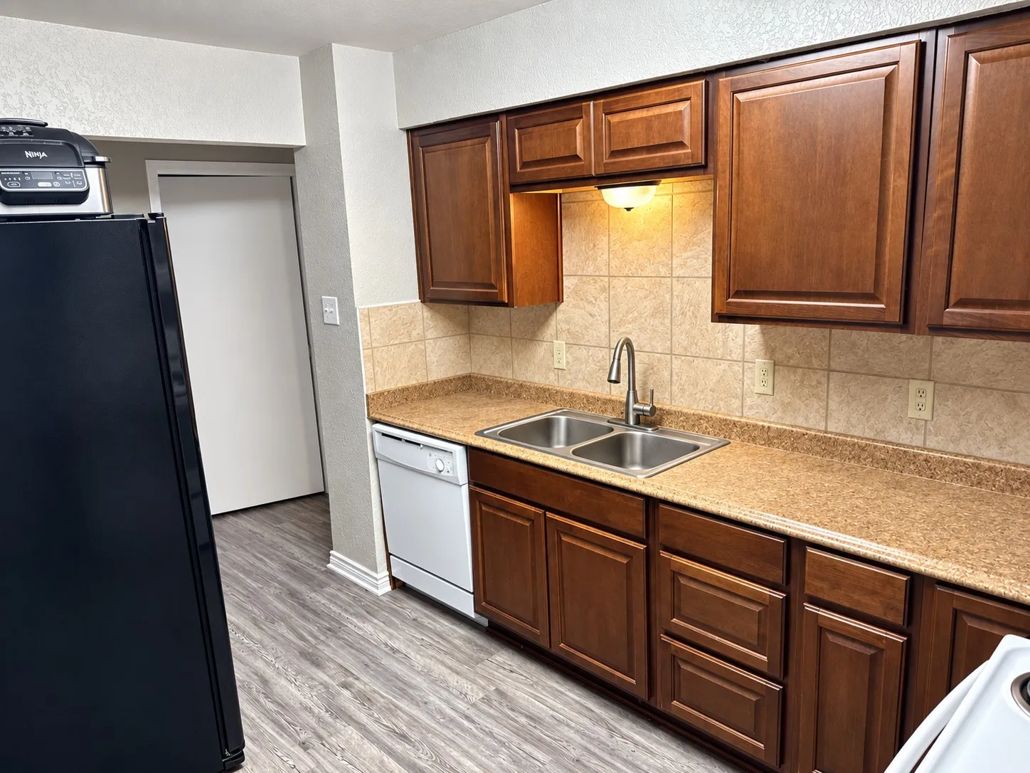 Duplex For Sale in Tarrant County , 2432 Windy Pine Lane, Arlington, Texas 76015, 5 Bedroom, 3 Bathroom, Garage spaces, 0 Sqft, built in 1982, mls#21374681, Real Estate Agent in Arlington, Homes For Sale in Tarrant county, Homes For Sale in Arlington, Realtor in Arlington Texas, Real Estate Brokerage Independent Realty Texas, Luminita Cordes Realtor