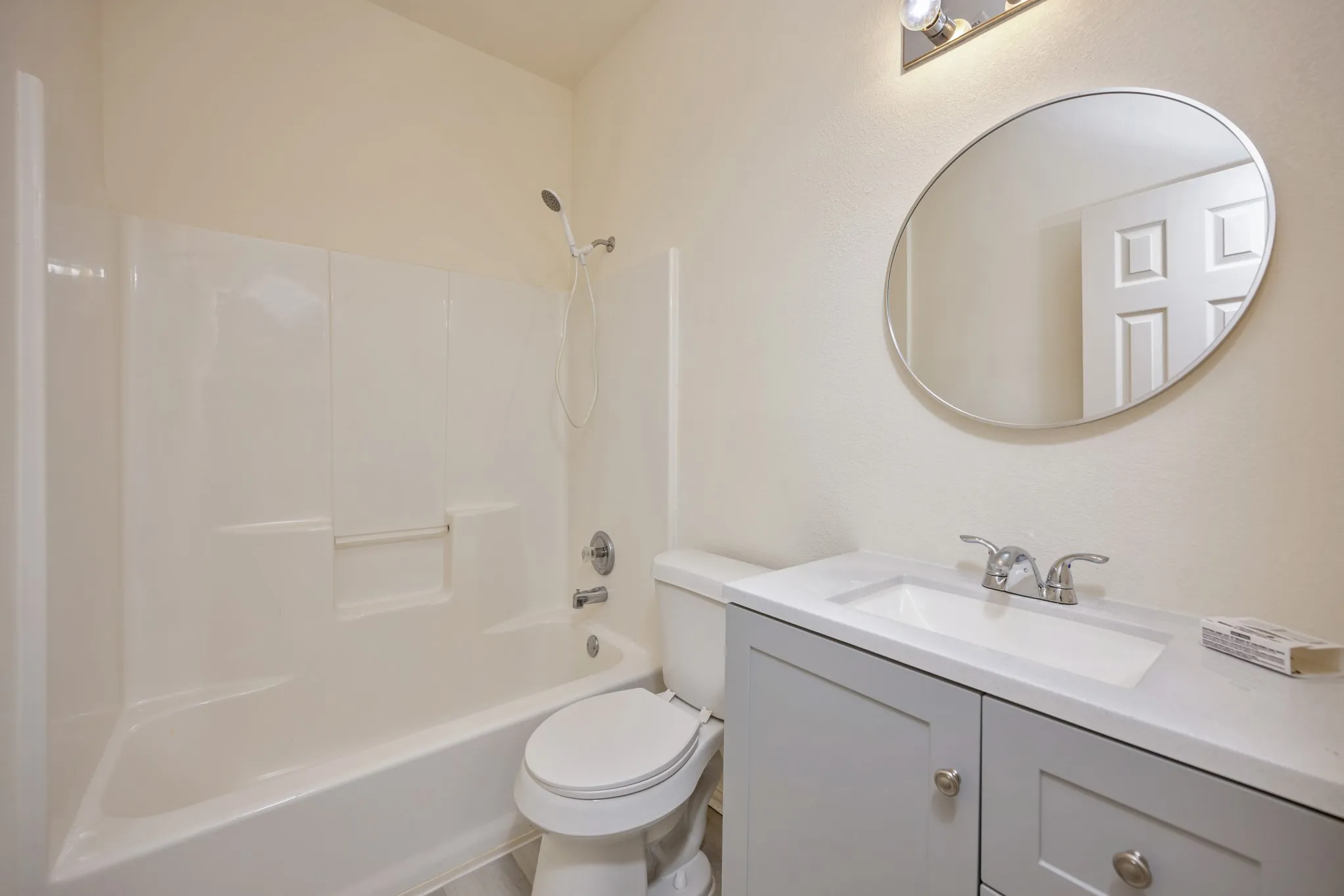 Single Family Residence For Sale in Tarrant County , 6716 Armstrong Court, Fort Worth, Texas 76137, 3 Bedroom, 2 Bathroom, 2 Garage spaces, 1,938 Sqft, built in 1999, mls#21386088, Real Estate Agent in Fort Worth, Homes For Sale in Tarrant county, Homes For Sale in Fort Worth, Realtor in Fort Worth Texas, Real Estate Brokerage Independent Realty Texas, Luminita Cordes Realtor