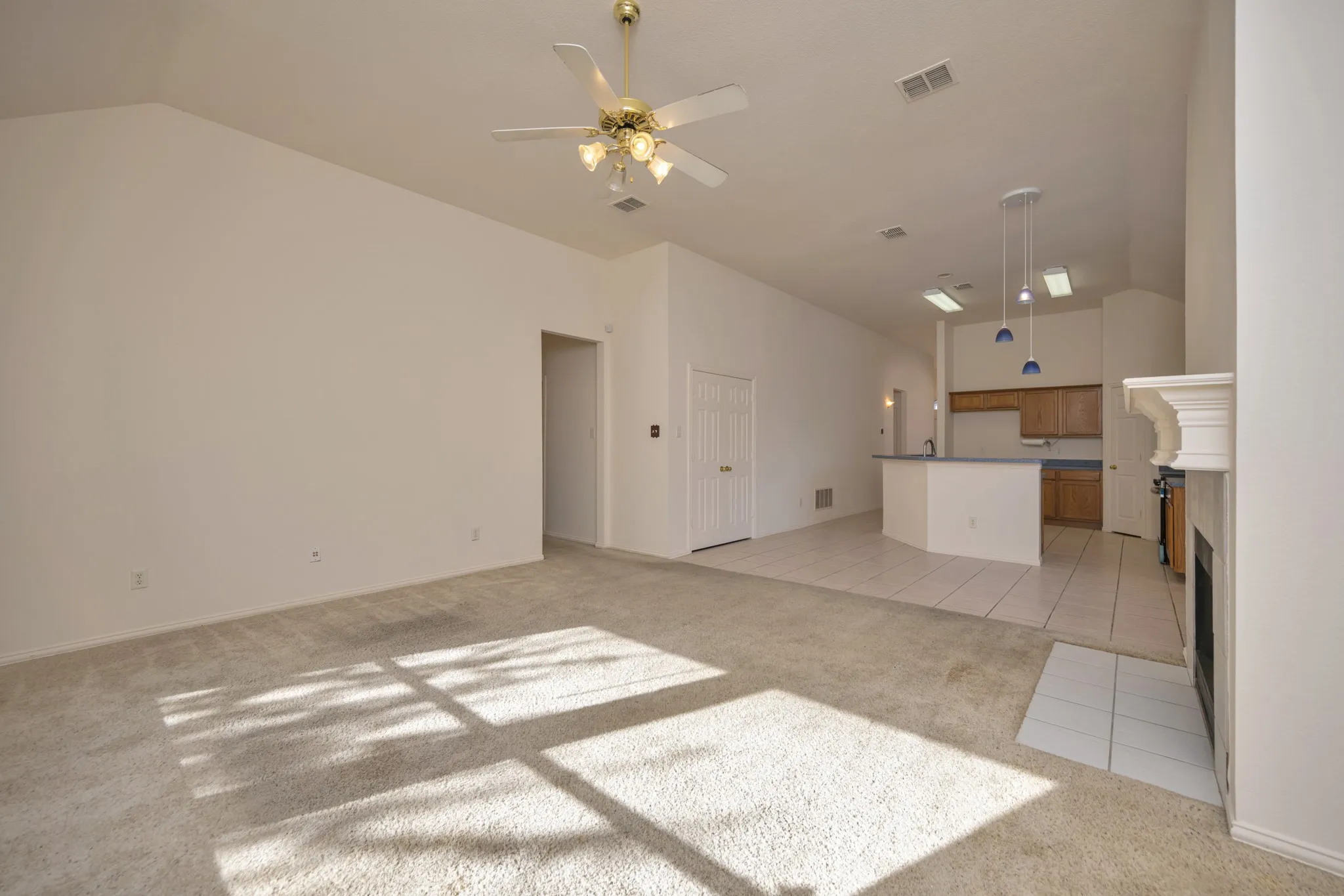 Single Family Residence For Sale in Tarrant County , 6716 Armstrong Court, Fort Worth, Texas 76137, 3 Bedroom, 2 Bathroom, 2 Garage spaces, 1,938 Sqft, built in 1999, mls#21386088, Real Estate Agent in Fort Worth, Homes For Sale in Tarrant county, Homes For Sale in Fort Worth, Realtor in Fort Worth Texas, Real Estate Brokerage Independent Realty Texas, Luminita Cordes Realtor