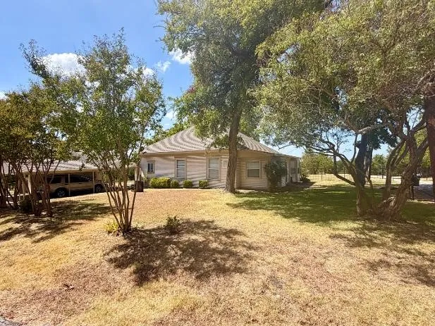 Single Family Residence For Rent in Kaufman County , 310 W Church Street A, Forney, Texas 75126, 2 Bedroom, 2 Bathroom, Garage spaces, 1,776 Sqft, built in 1915, mls#21387451, Real Estate Agent in Forney, Homes For Rent in Kaufman county, Homes For Rent in Forney, Realtor in Forney Texas, Real Estate Brokerage Independent Realty Texas, Luminita Cordes Realtor