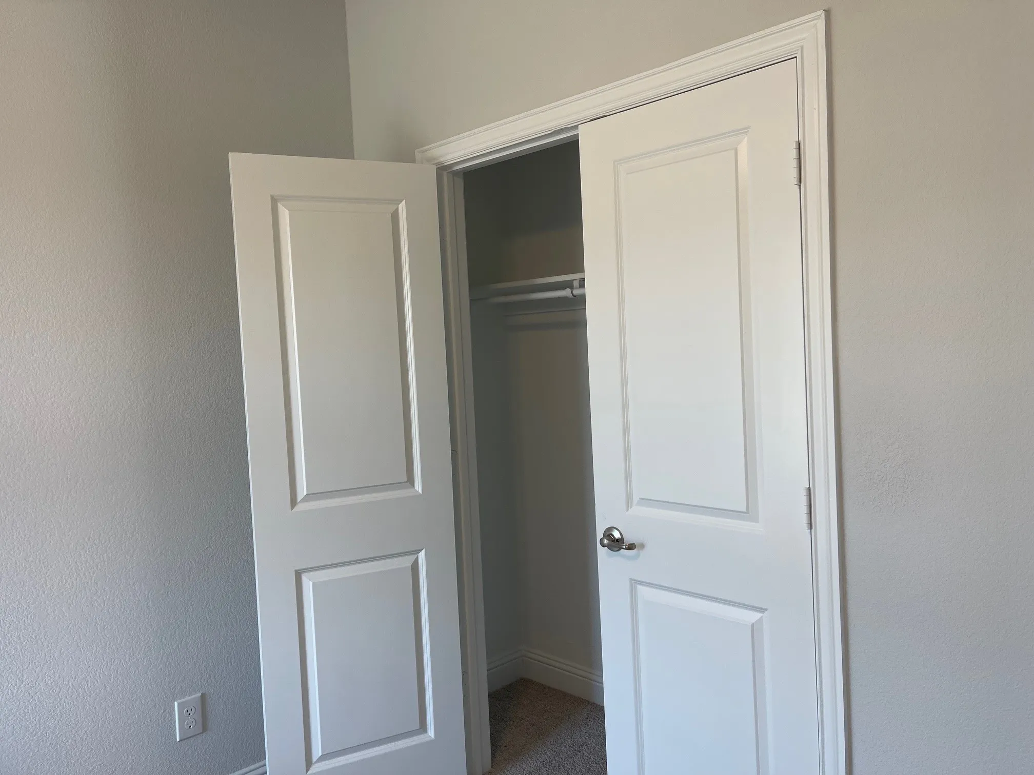 Single Family Residence For Rent in Denton County , 817 Birdie Drive, Little Elm, Texas 75068, 3 Bedroom, 2 Bathroom, 2 Garage spaces, 1,700 Sqft, built in 2025, mls#21388259, Real Estate Agent in Little Elm, Homes For Rent in Denton county, Homes For Rent in Little Elm, Realtor in Little Elm Texas, Real Estate Brokerage Independent Realty Texas, Luminita Cordes Realtor