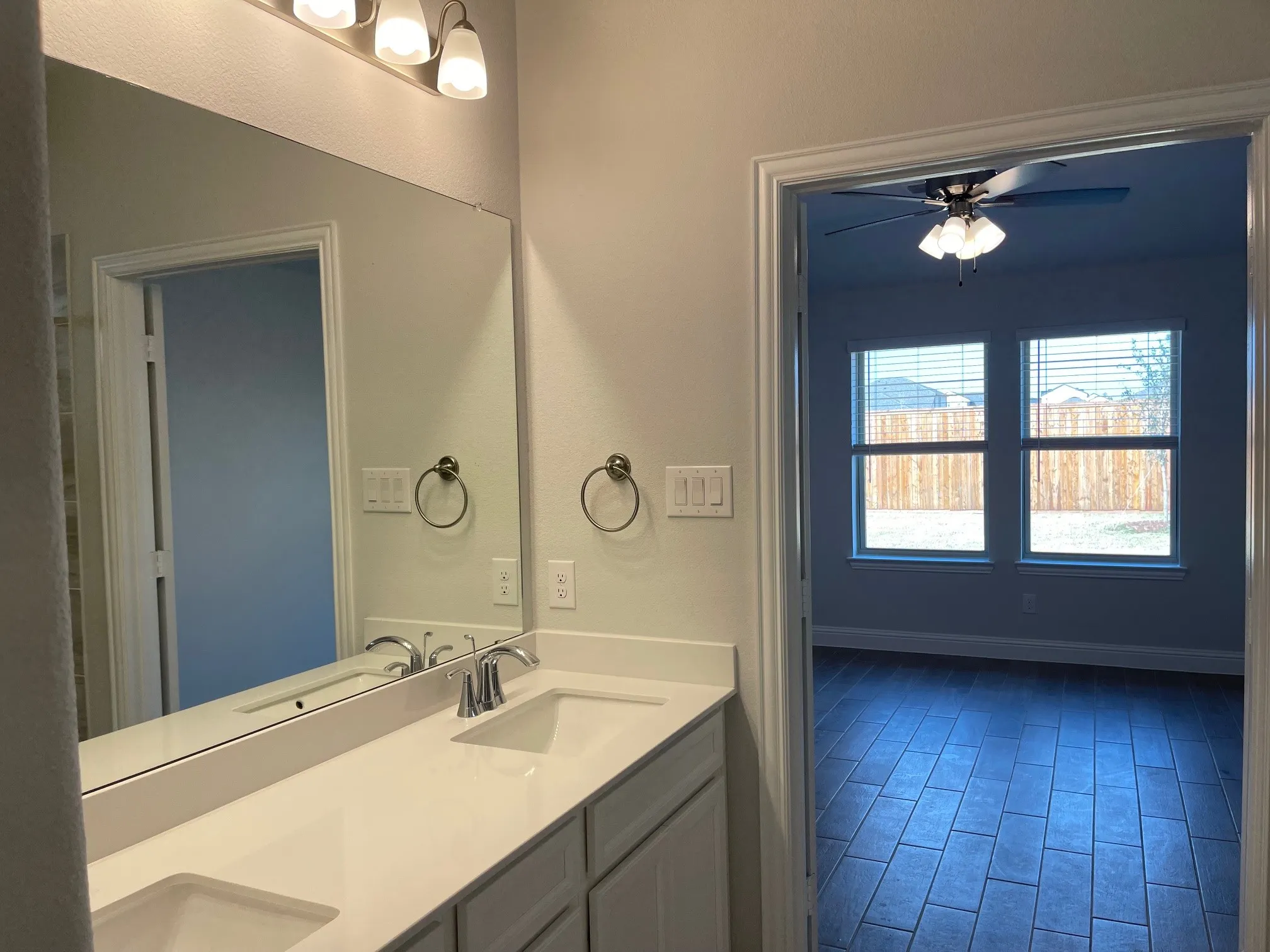 Single Family Residence For Rent in Denton County , 817 Birdie Drive, Little Elm, Texas 75068, 3 Bedroom, 2 Bathroom, 2 Garage spaces, 1,700 Sqft, built in 2025, mls#21388259, Real Estate Agent in Little Elm, Homes For Rent in Denton county, Homes For Rent in Little Elm, Realtor in Little Elm Texas, Real Estate Brokerage Independent Realty Texas, Luminita Cordes Realtor