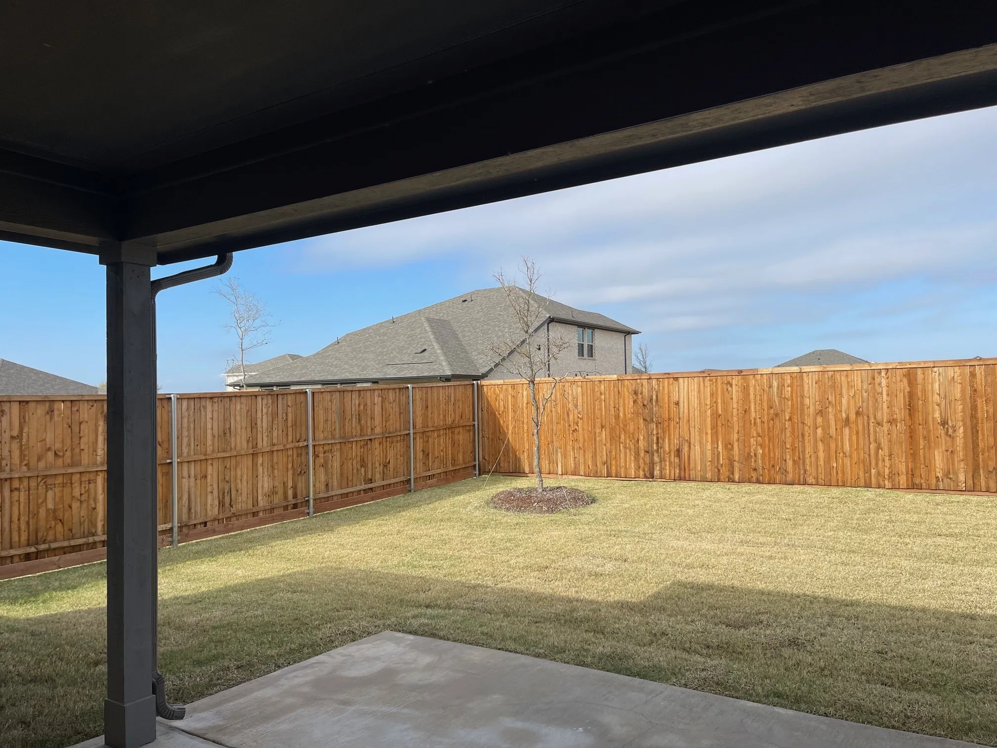 Single Family Residence For Rent in Denton County , 817 Birdie Drive, Little Elm, Texas 75068, 3 Bedroom, 2 Bathroom, 2 Garage spaces, 1,700 Sqft, built in 2025, mls#21388259, Real Estate Agent in Little Elm, Homes For Rent in Denton county, Homes For Rent in Little Elm, Realtor in Little Elm Texas, Real Estate Brokerage Independent Realty Texas, Luminita Cordes Realtor