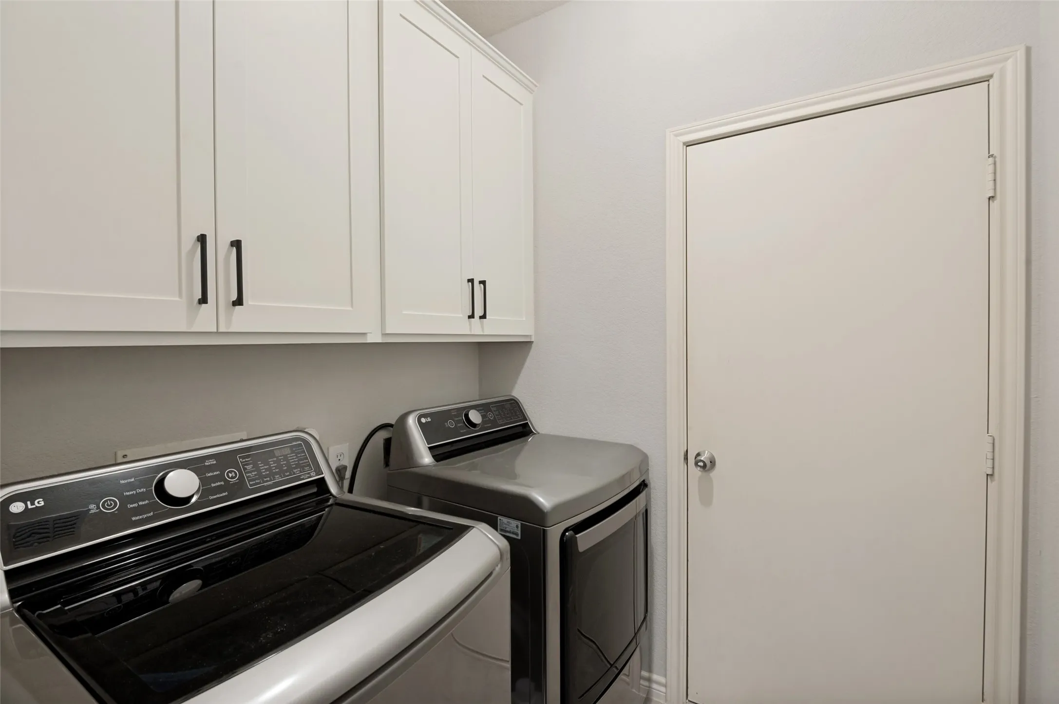 Single Family Residence For Rent in Collin County , 4617 Bending Oak Trail, Plano, Texas 75024, 3 Bedroom, 3 Bathroom, 2 Garage spaces, 2,432 Sqft, built in 2004, mls#21388274, Real Estate Agent in Plano, Homes For Rent in Collin county, Homes For Rent in Plano, Realtor in Plano Texas, Real Estate Brokerage Independent Realty Texas, Luminita Cordes Realtor