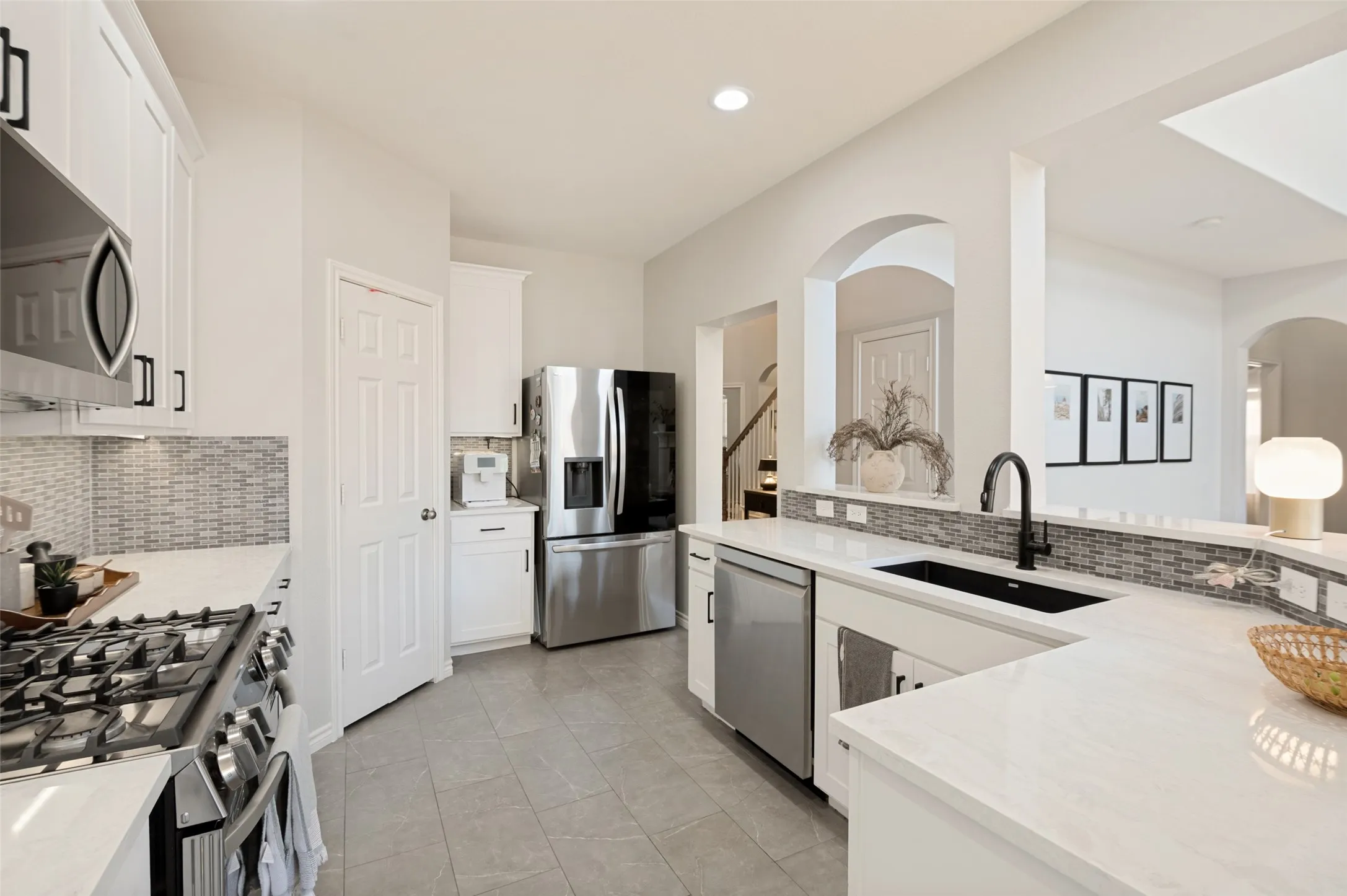 Single Family Residence For Rent in Collin County , 4617 Bending Oak Trail, Plano, Texas 75024, 3 Bedroom, 3 Bathroom, 2 Garage spaces, 2,432 Sqft, built in 2004, mls#21388274, Real Estate Agent in Plano, Homes For Rent in Collin county, Homes For Rent in Plano, Realtor in Plano Texas, Real Estate Brokerage Independent Realty Texas, Luminita Cordes Realtor