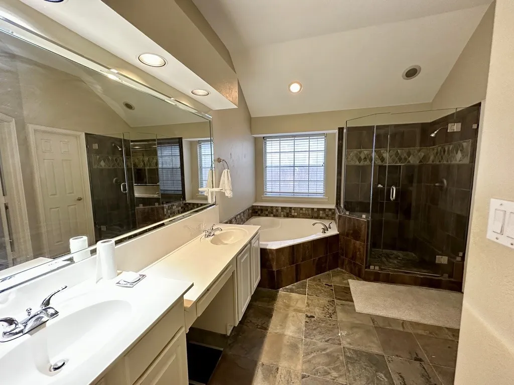 Single Family Residence For Rent in Collin County , 2013 Saint Anne Drive, Allen, Texas 75013, 3 Bedroom, 2 Bathroom, 2 Garage spaces, 1,871 Sqft, built in 1999, mls#21383234, Real Estate Agent in Allen, Homes For Rent in Collin county, Homes For Rent in Allen, Realtor in Allen Texas, Real Estate Brokerage Independent Realty Texas, Luminita Cordes Realtor