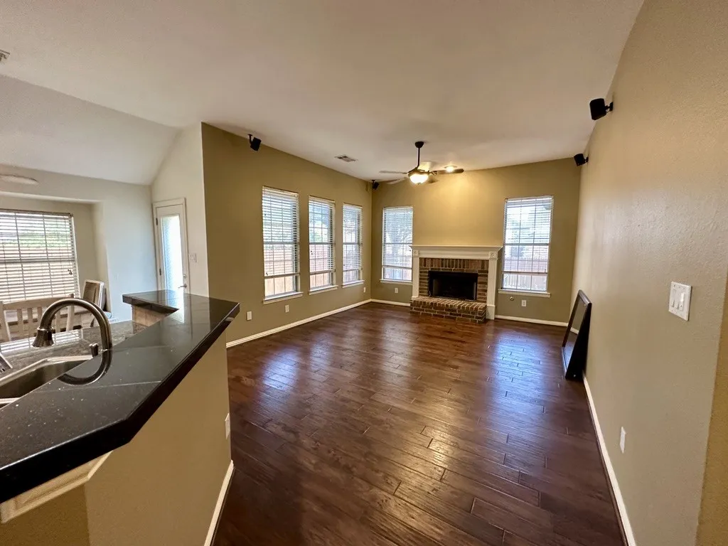 Single Family Residence For Rent in Collin County , 2013 Saint Anne Drive, Allen, Texas 75013, 3 Bedroom, 2 Bathroom, 2 Garage spaces, 1,871 Sqft, built in 1999, mls#21383234, Real Estate Agent in Allen, Homes For Rent in Collin county, Homes For Rent in Allen, Realtor in Allen Texas, Real Estate Brokerage Independent Realty Texas, Luminita Cordes Realtor